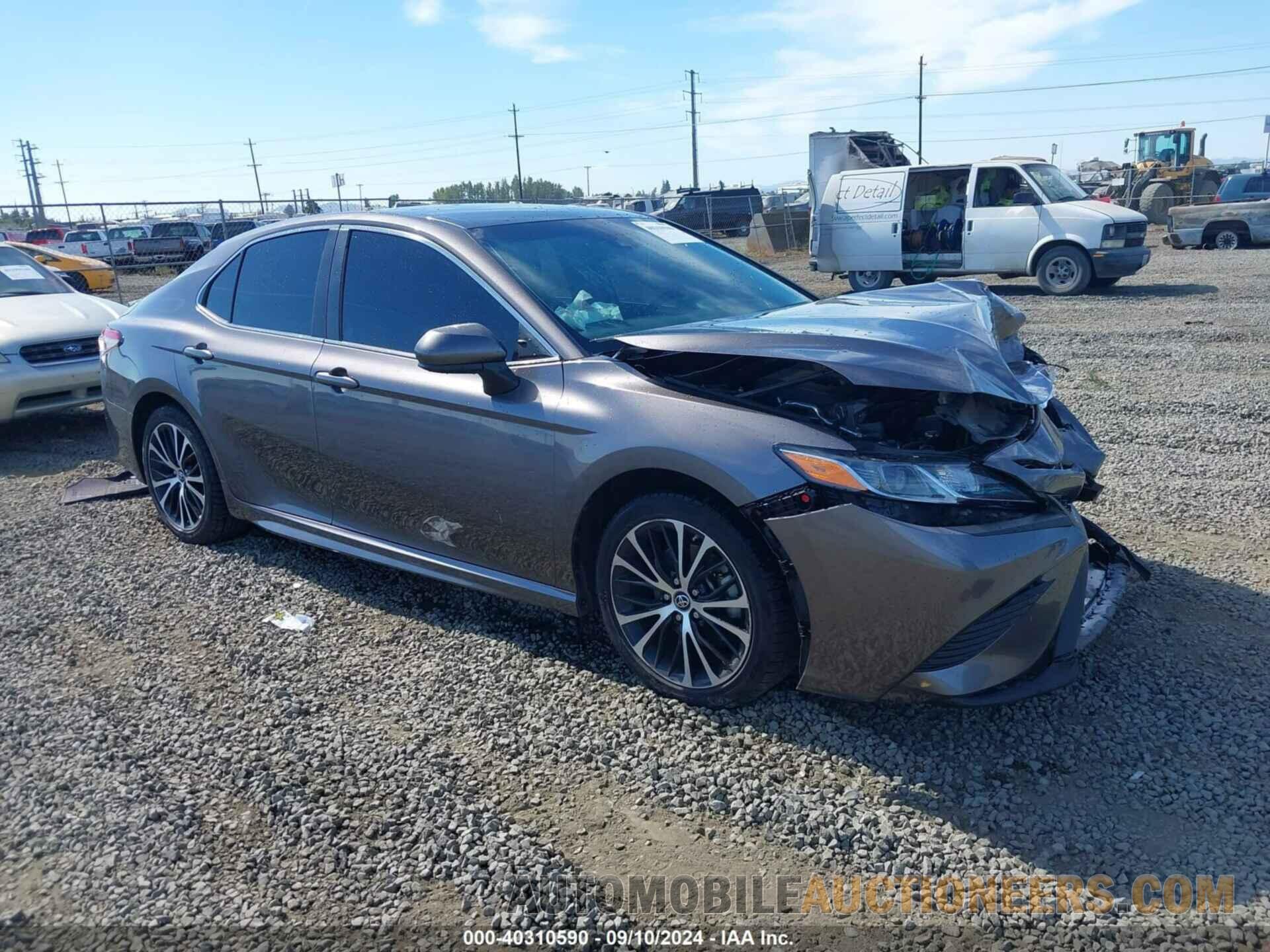 4T1B11HK8KU206028 TOYOTA CAMRY 2019