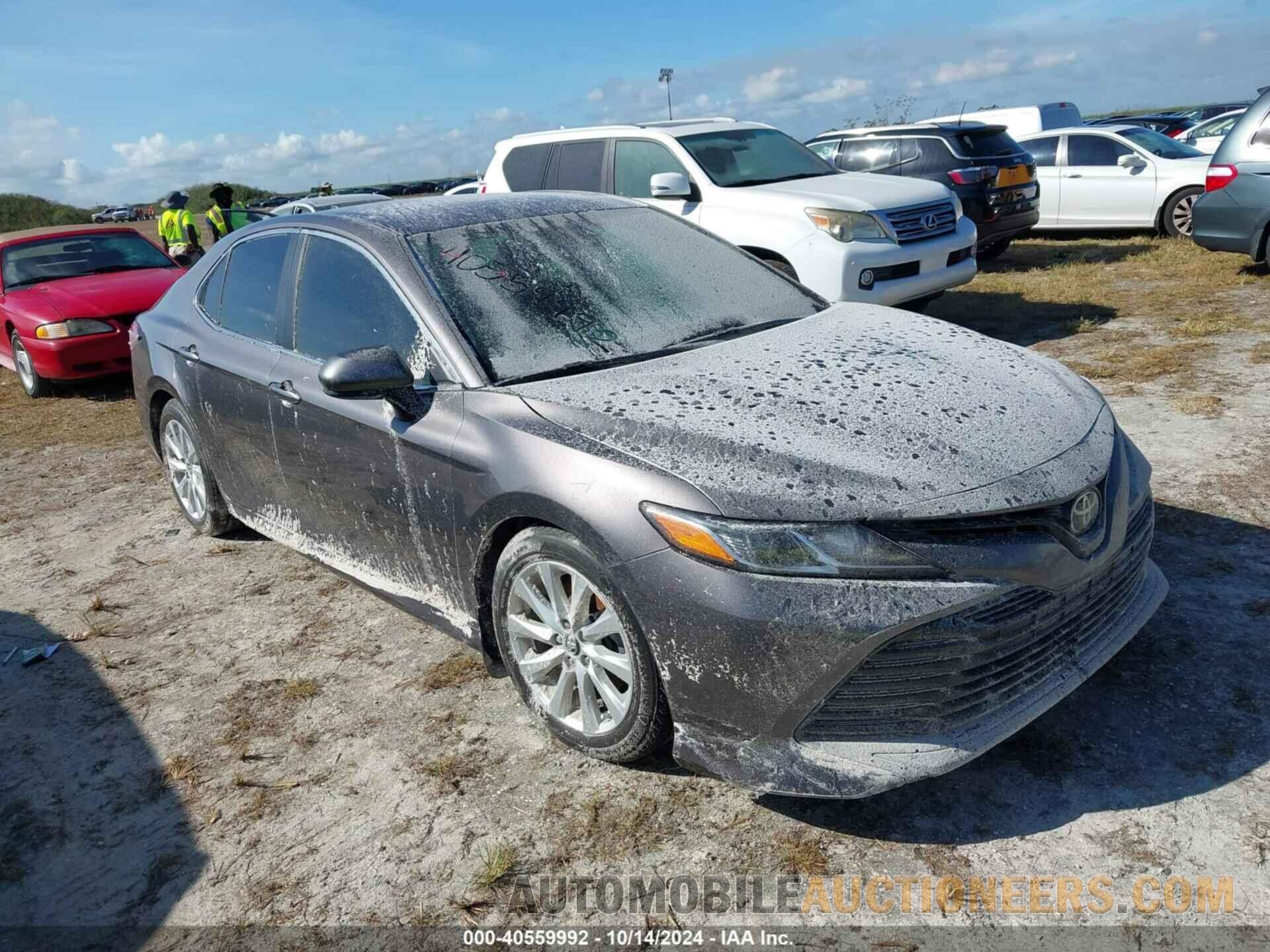 4T1B11HK8KU208426 TOYOTA CAMRY 2019