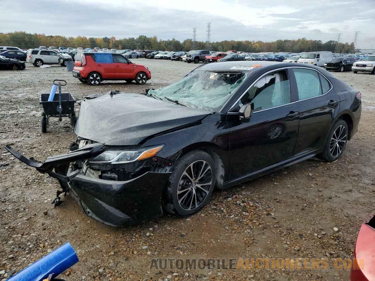 4T1B11HK8KU208877 TOYOTA CAMRY 2019