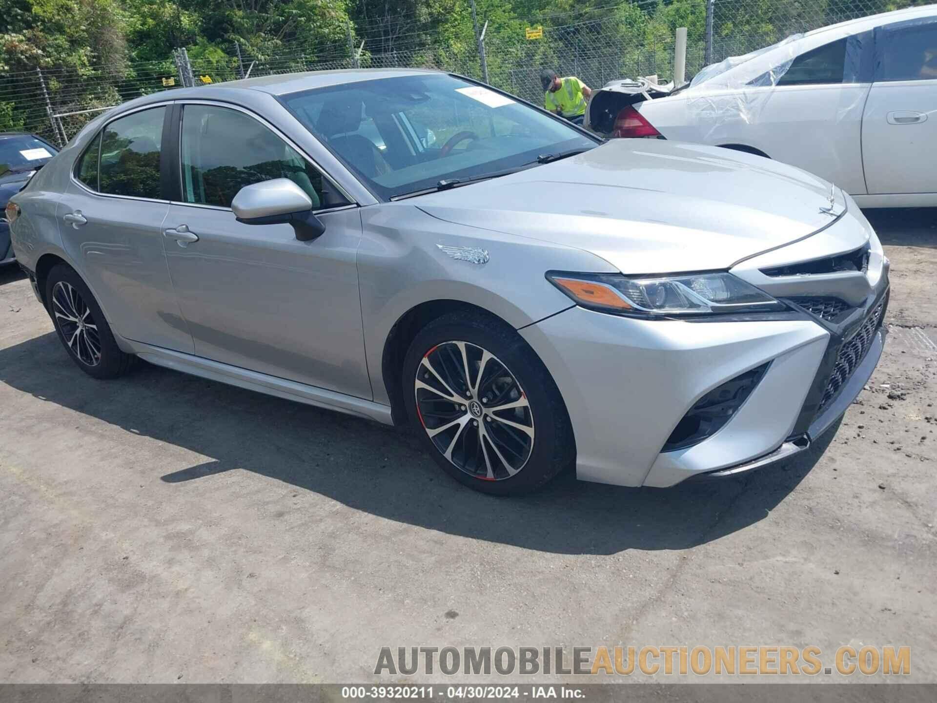 4T1B11HK8KU209351 TOYOTA CAMRY 2019