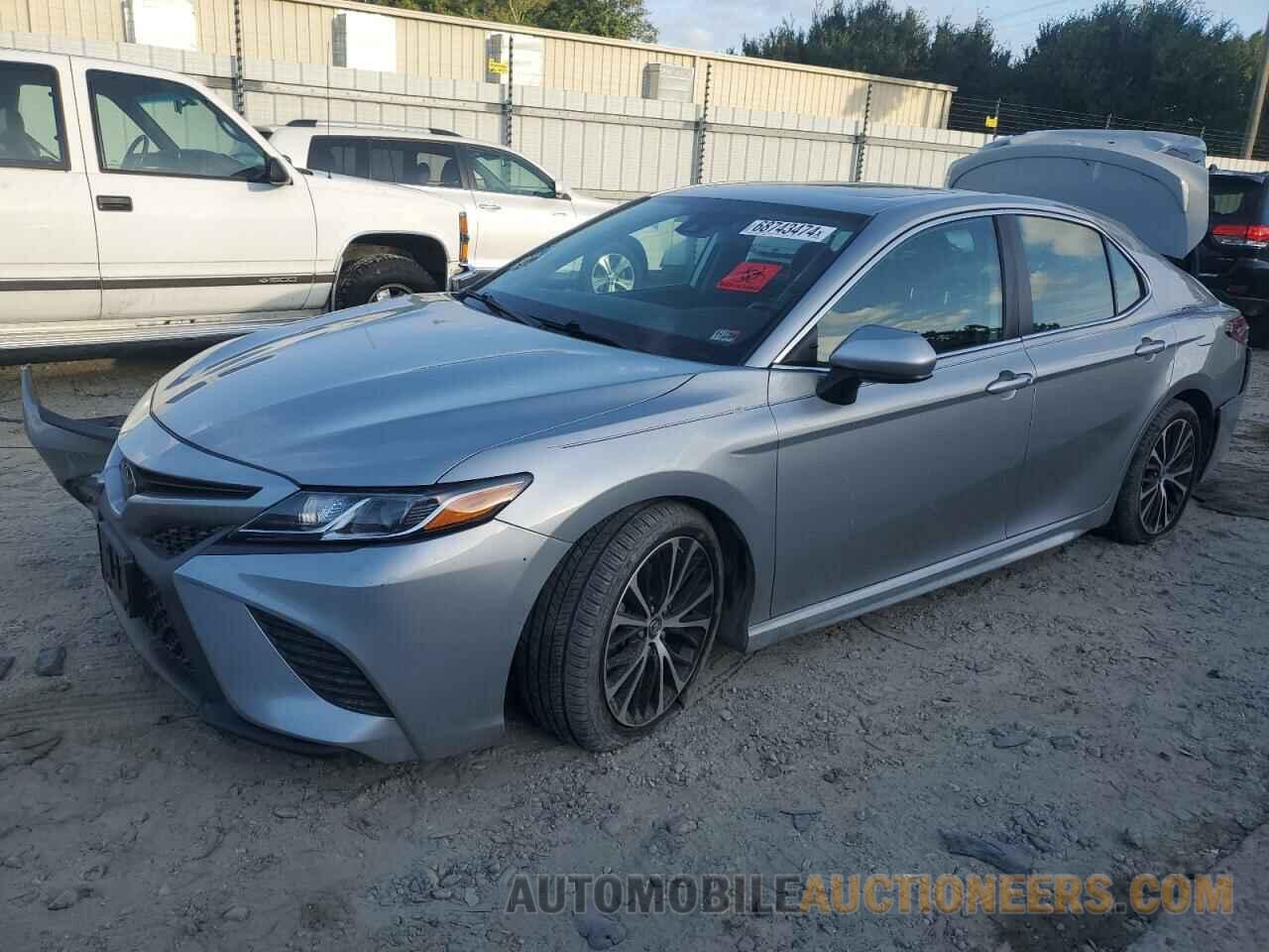 4T1B11HK8KU213772 TOYOTA CAMRY 2019