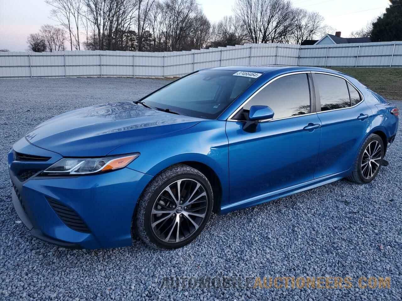 4T1B11HK8KU215232 TOYOTA CAMRY 2019