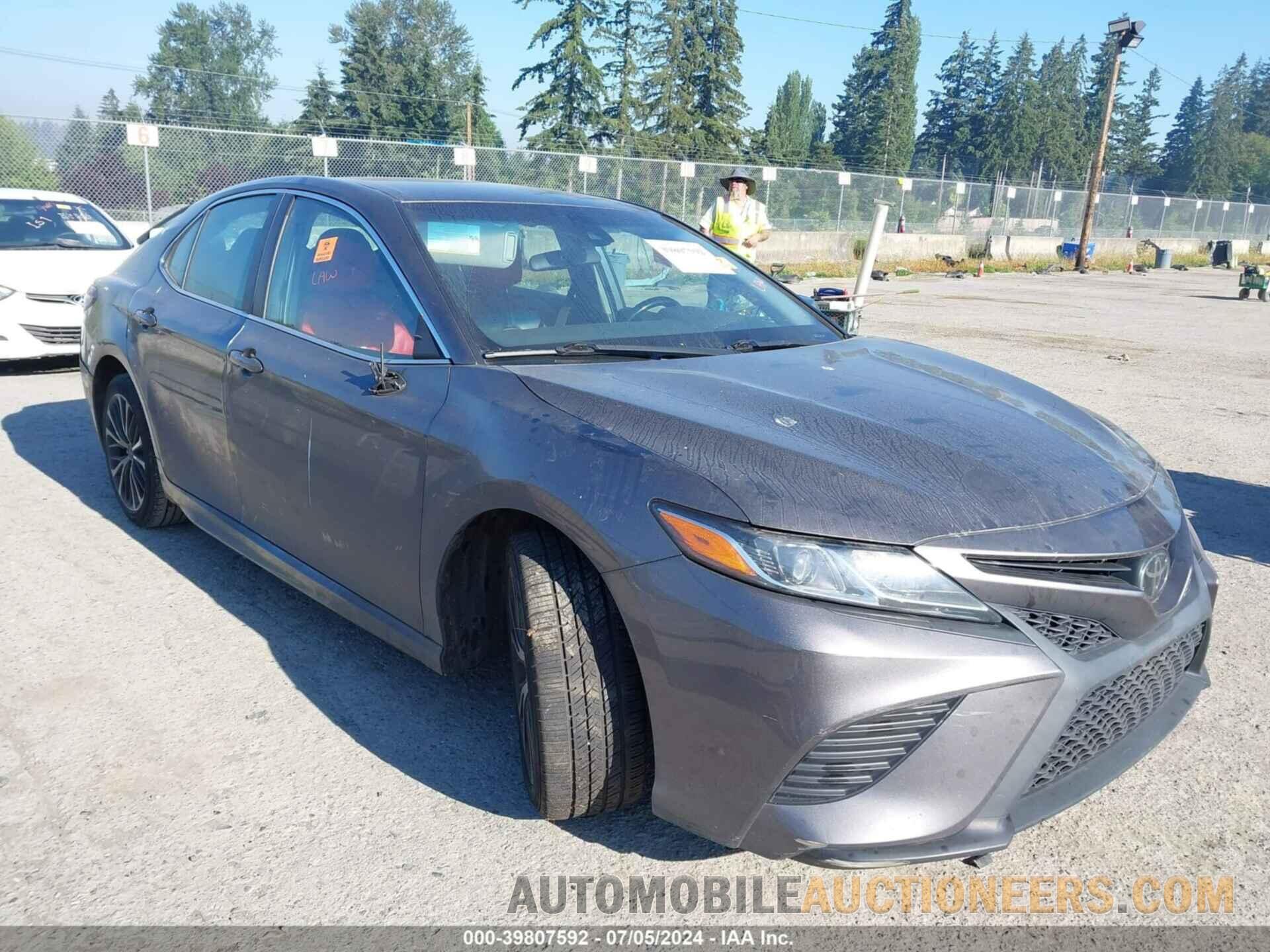 4T1B11HK8KU215554 TOYOTA CAMRY 2019