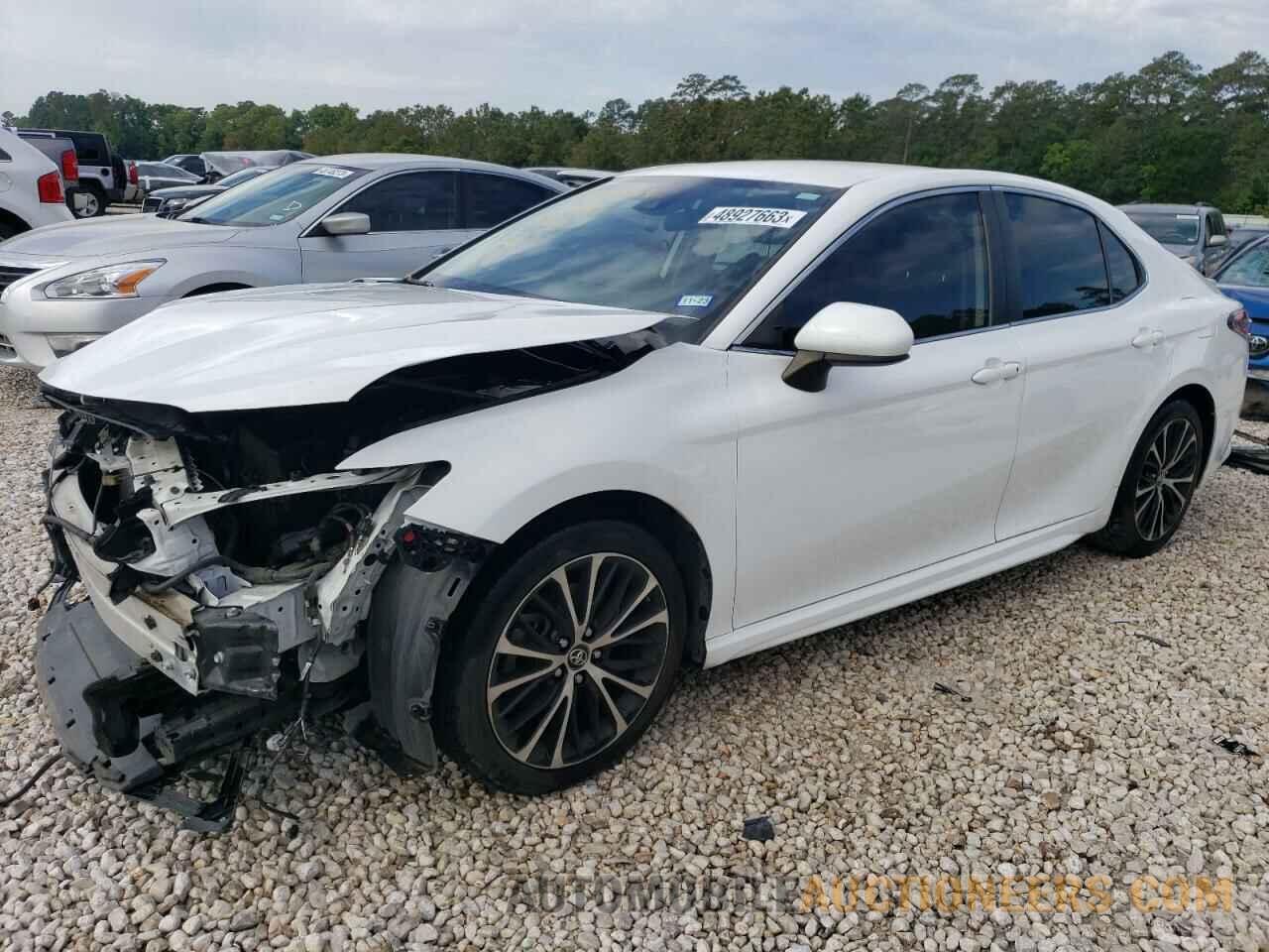 4T1B11HK8KU215988 TOYOTA CAMRY 2019