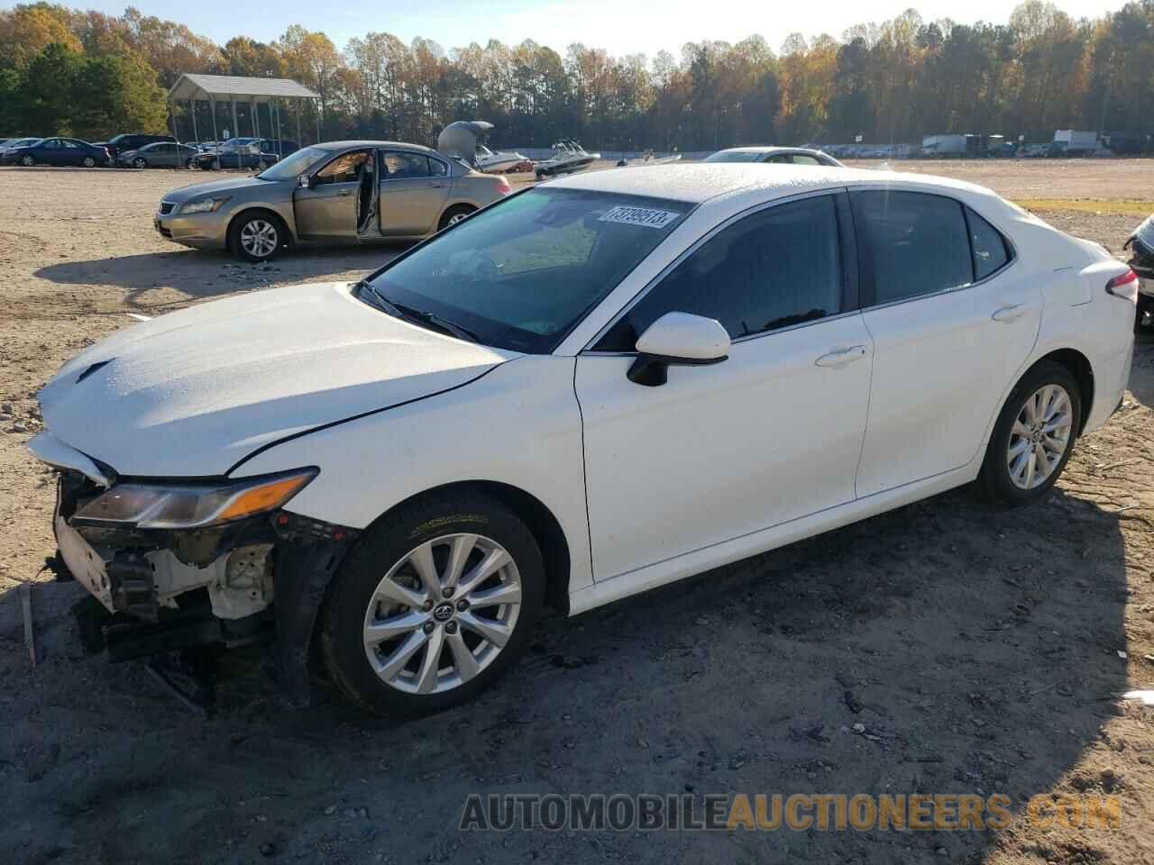 4T1B11HK8KU223119 TOYOTA CAMRY 2019