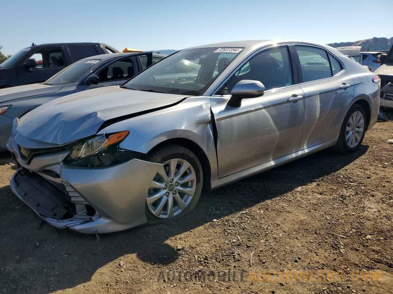 4T1B11HK8KU230880 TOYOTA CAMRY 2019