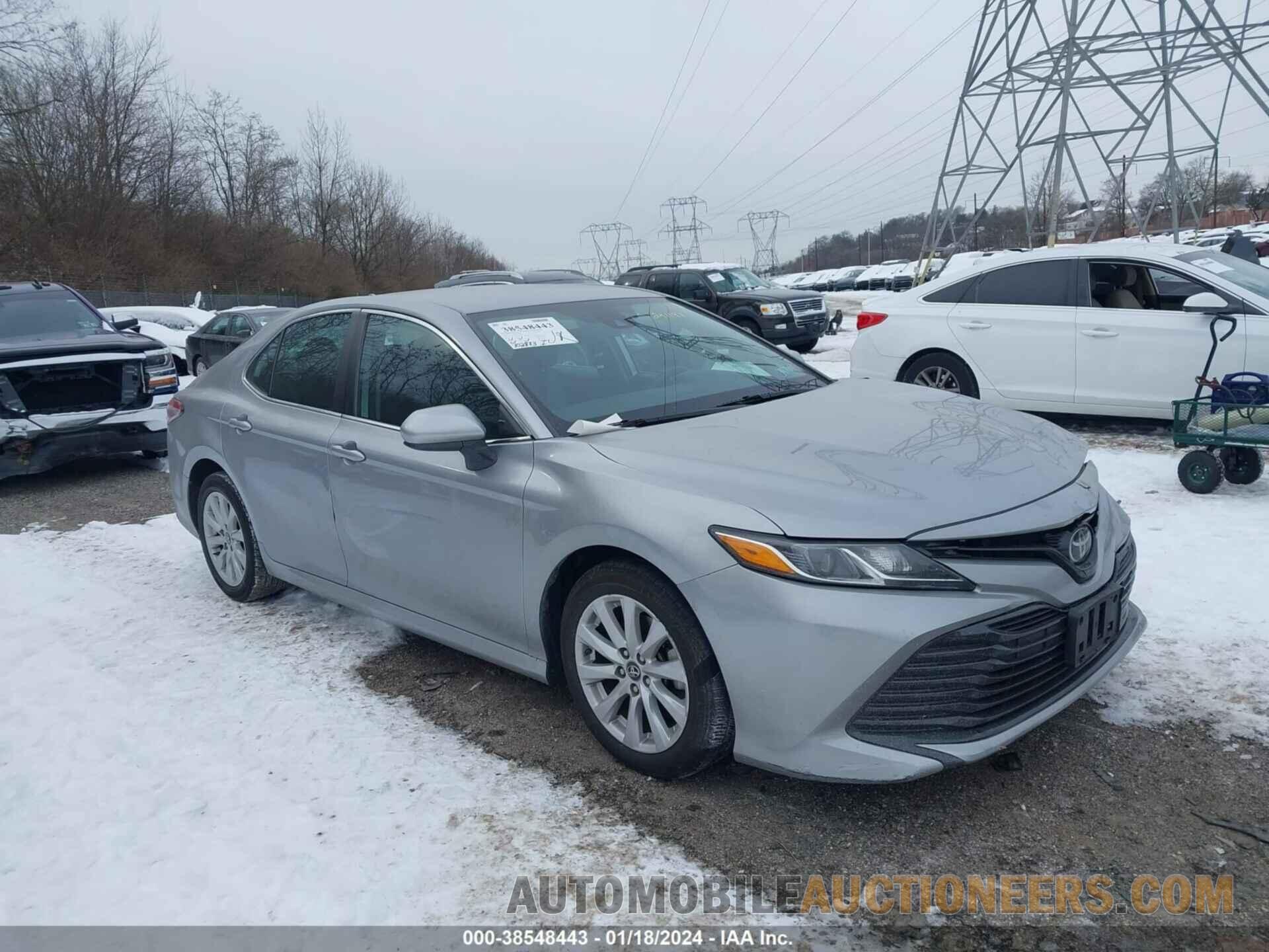 4T1B11HK8KU241197 TOYOTA CAMRY 2019