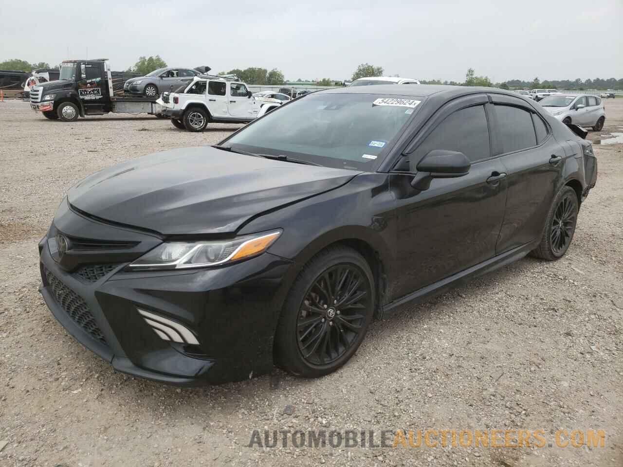 4T1B11HK8KU243452 TOYOTA CAMRY 2019