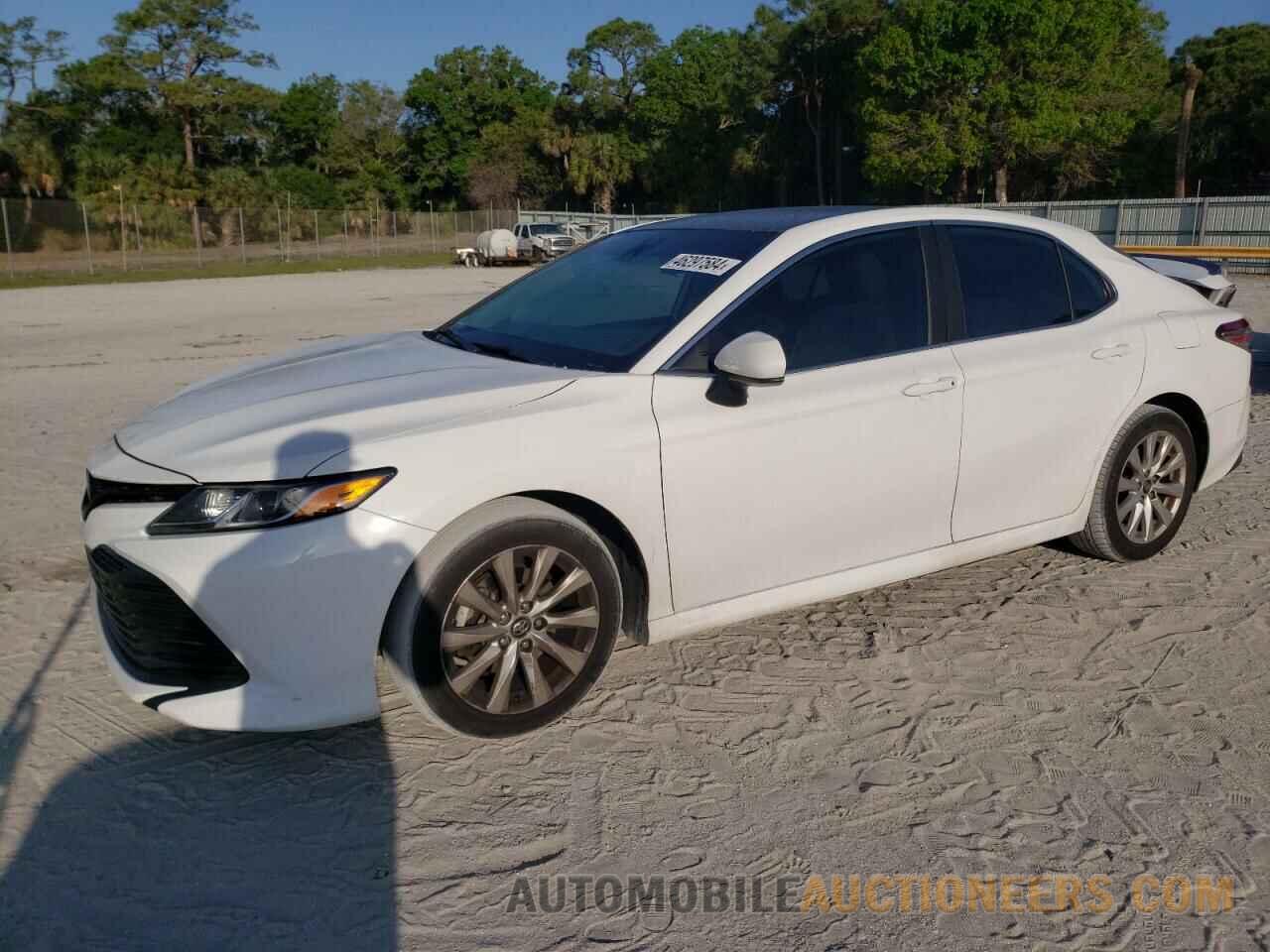 4T1B11HK8KU256797 TOYOTA CAMRY 2019