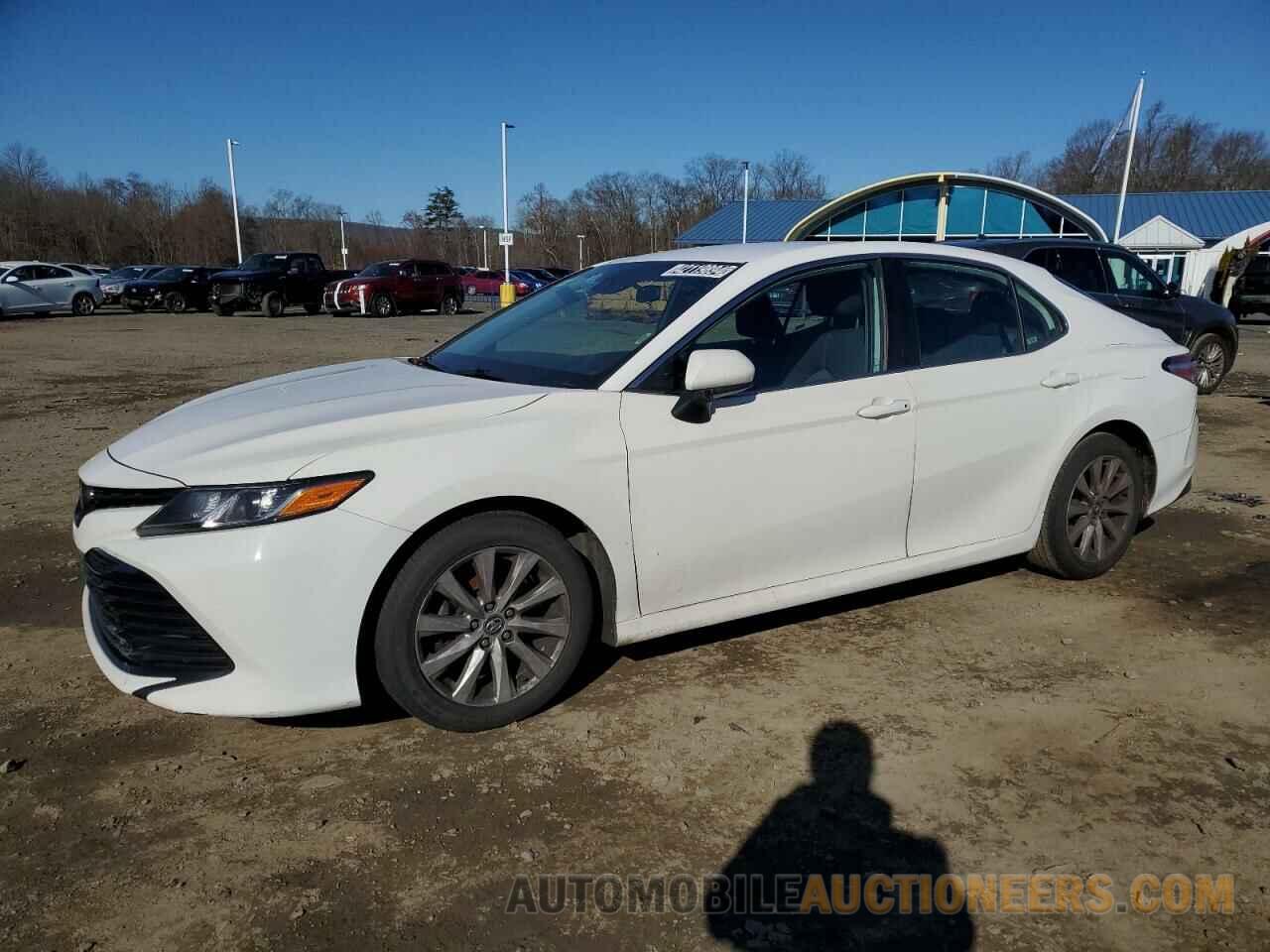 4T1B11HK8KU257710 TOYOTA CAMRY 2019