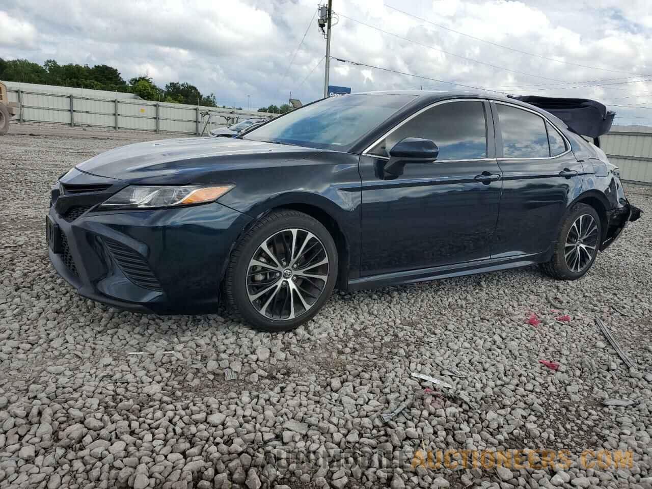 4T1B11HK8KU257903 TOYOTA CAMRY 2019