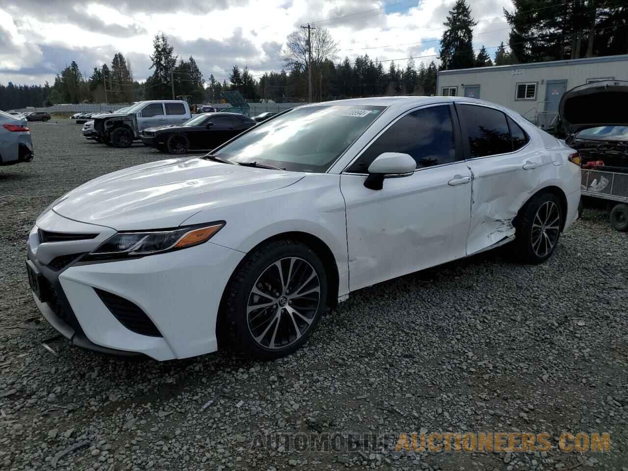 4T1B11HK8KU262762 TOYOTA CAMRY 2019