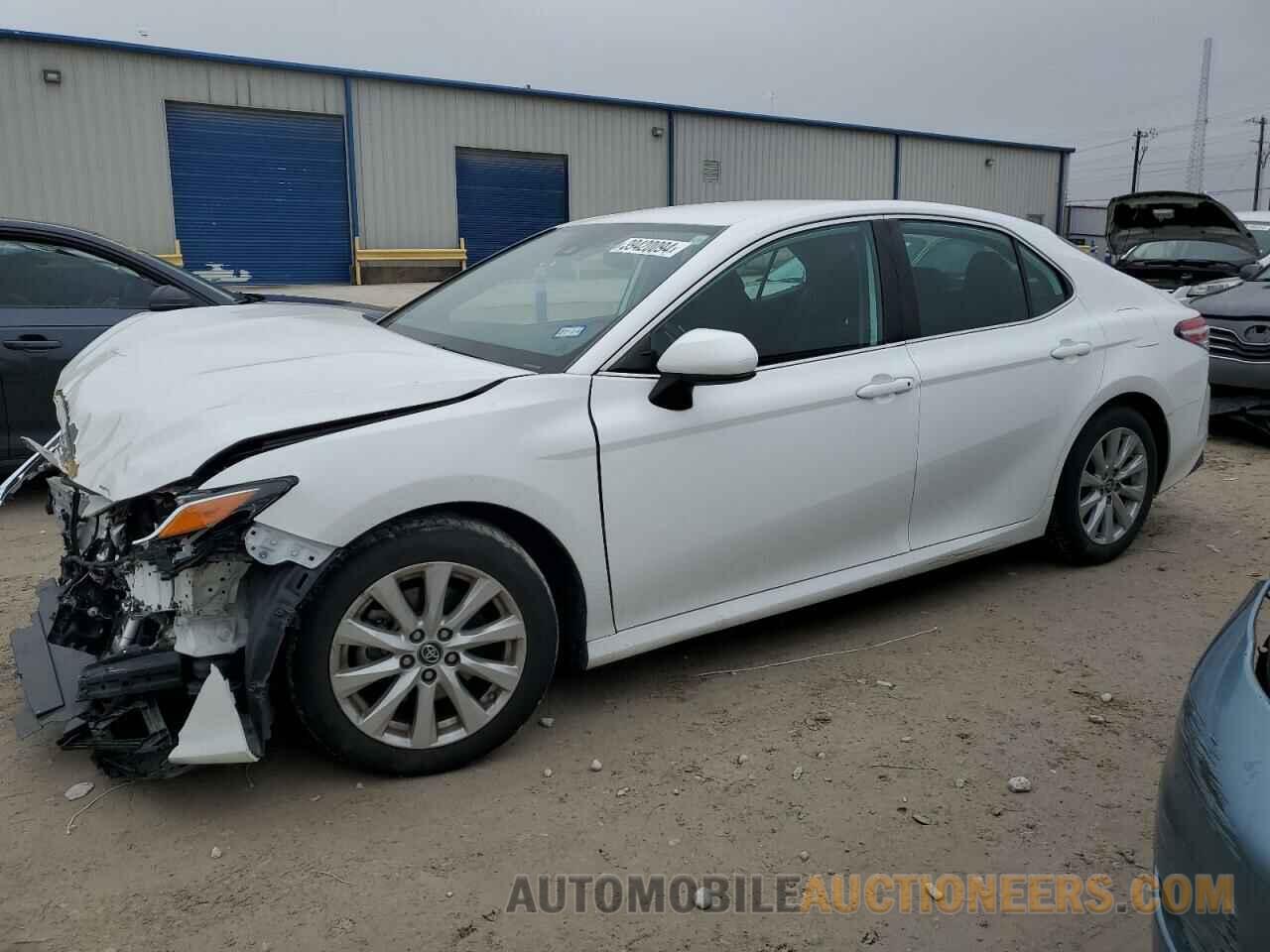 4T1B11HK8KU263118 TOYOTA CAMRY 2019