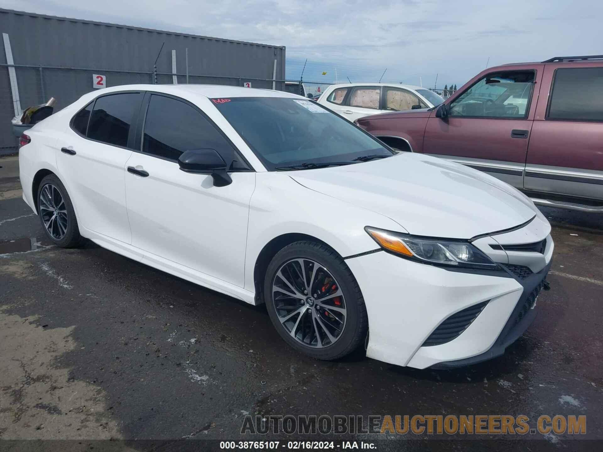 4T1B11HK8KU263331 TOYOTA CAMRY 2019