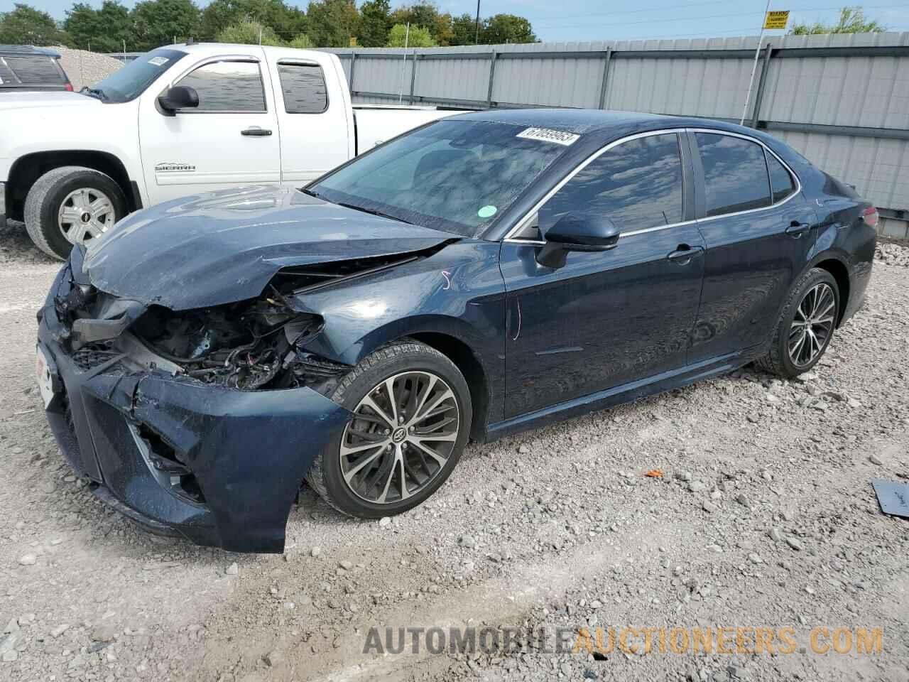 4T1B11HK8KU268075 TOYOTA CAMRY 2019