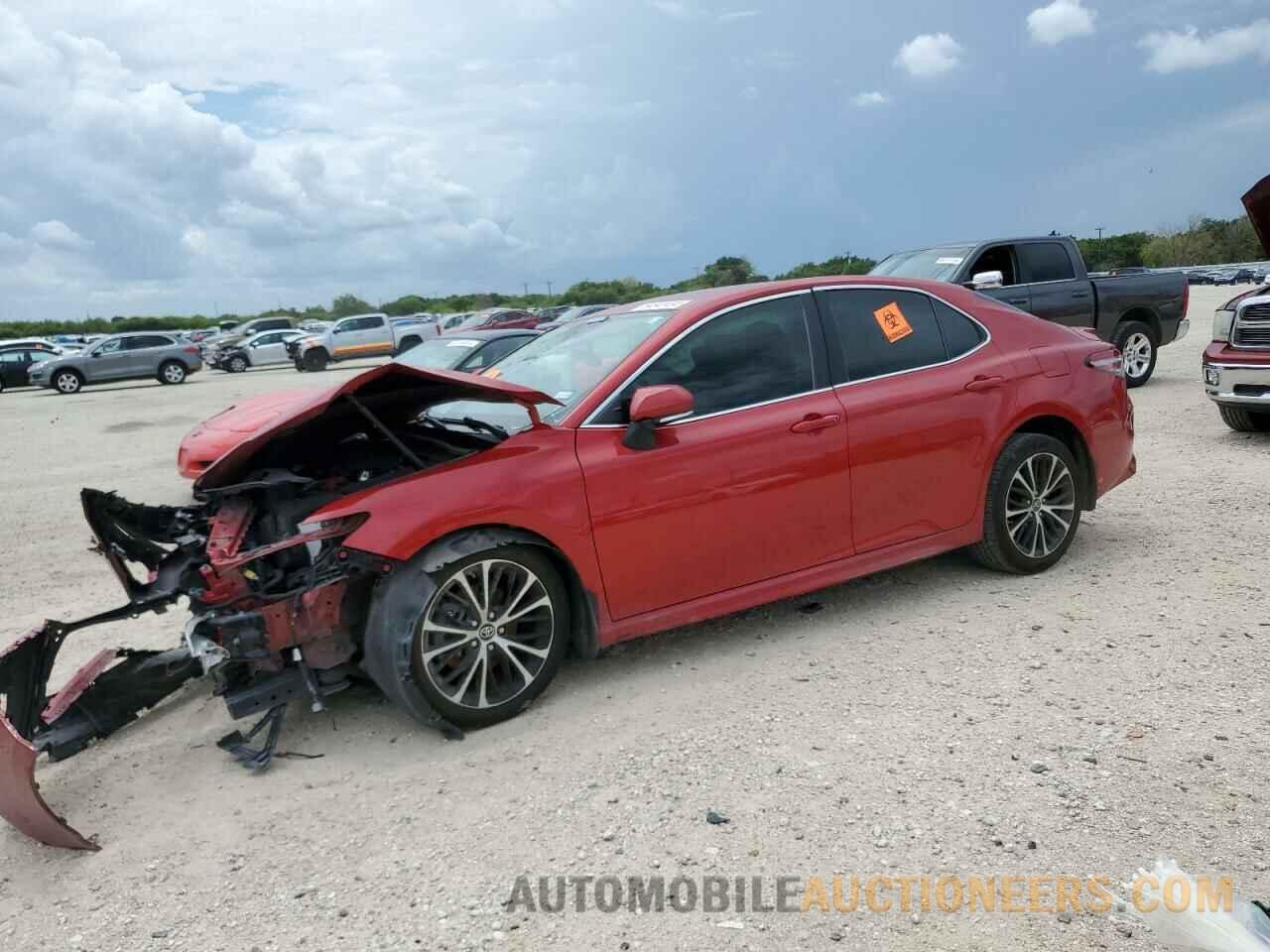 4T1B11HK8KU268979 TOYOTA CAMRY 2019