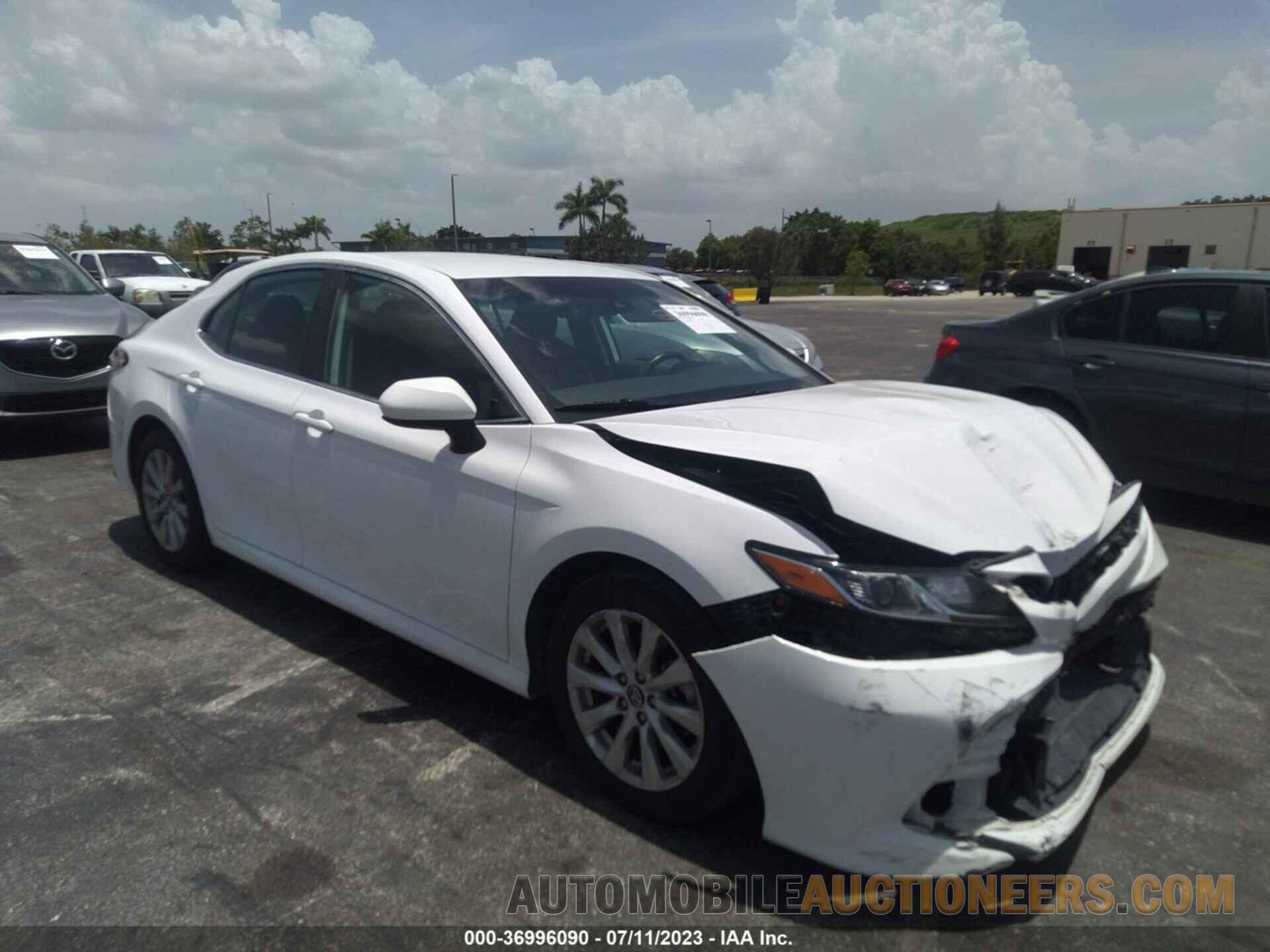 4T1B11HK8KU270134 TOYOTA CAMRY 2019