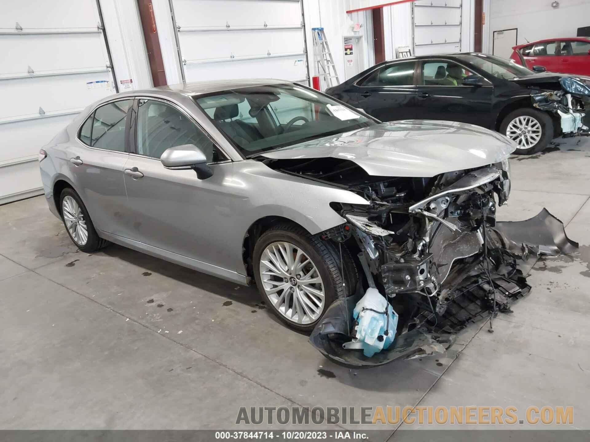 4T1B11HK8KU278802 TOYOTA CAMRY 2019