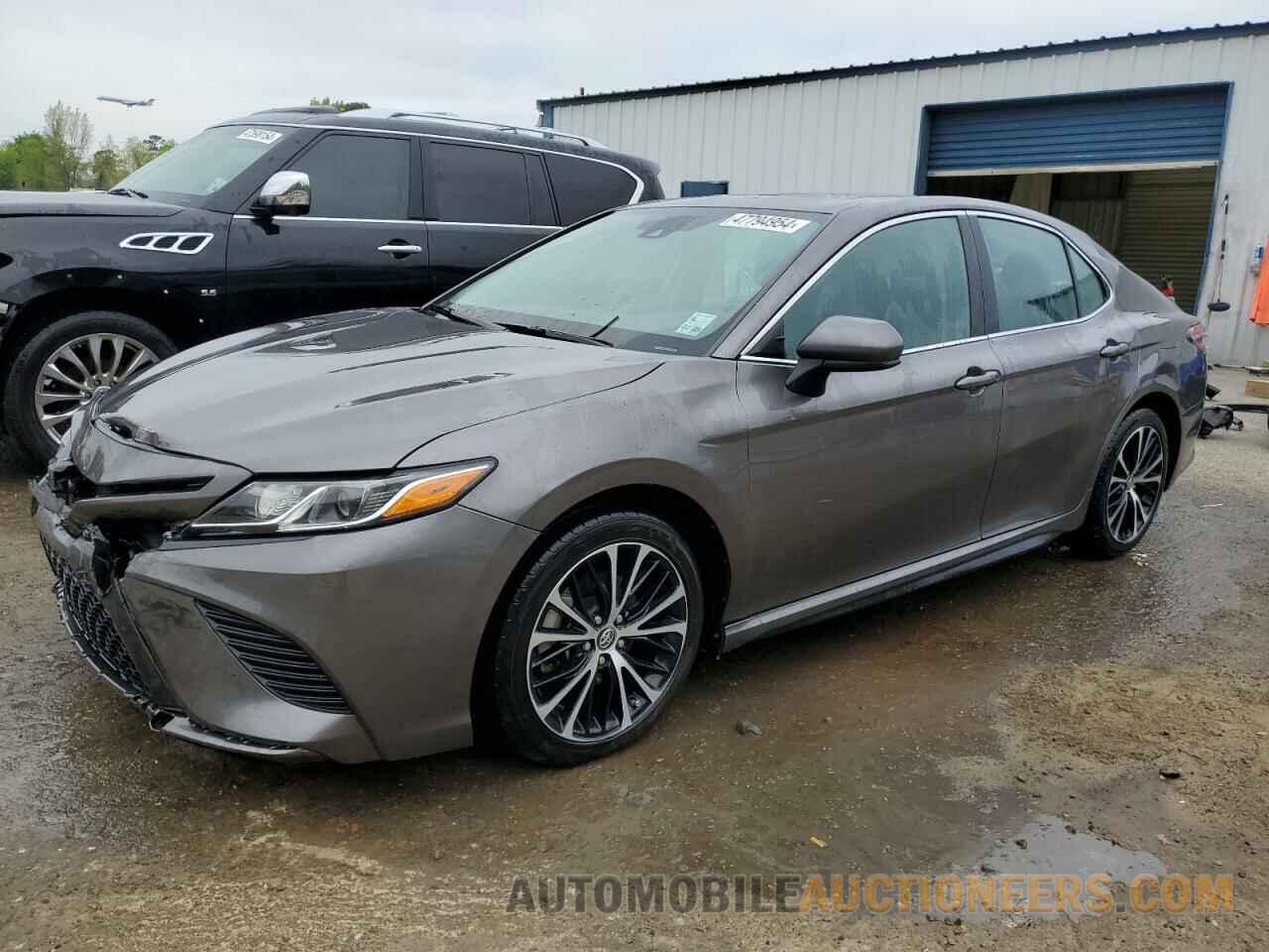 4T1B11HK8KU280551 TOYOTA CAMRY 2019