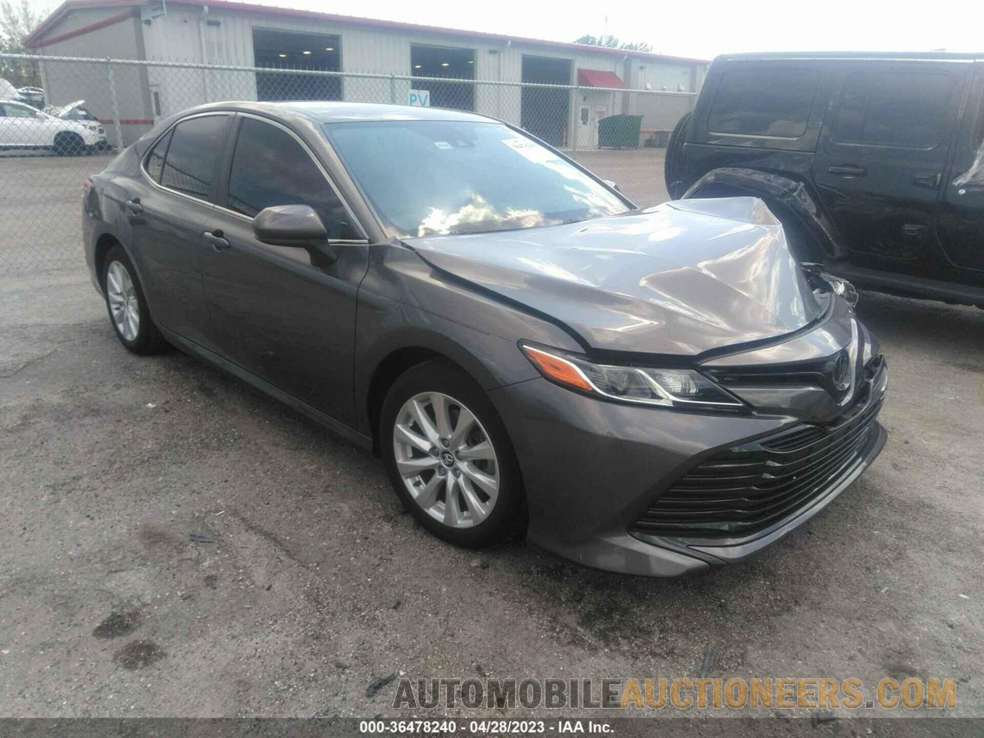 4T1B11HK8KU288813 TOYOTA CAMRY 2019