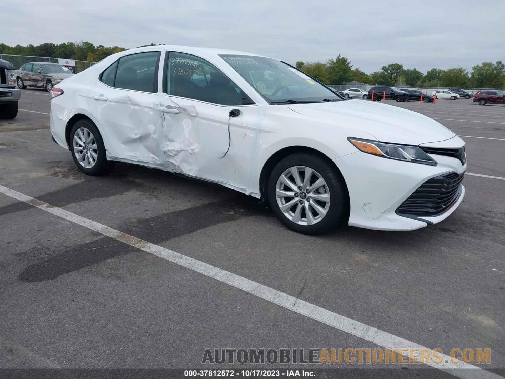 4T1B11HK8KU679900 TOYOTA CAMRY 2019