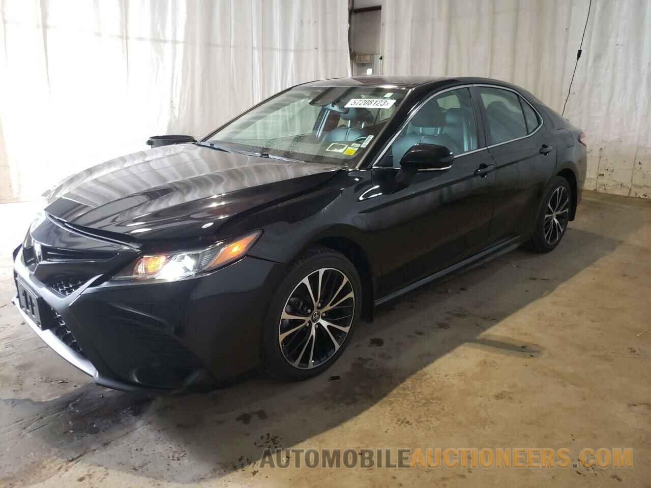 4T1B11HK8KU686328 TOYOTA CAMRY 2019