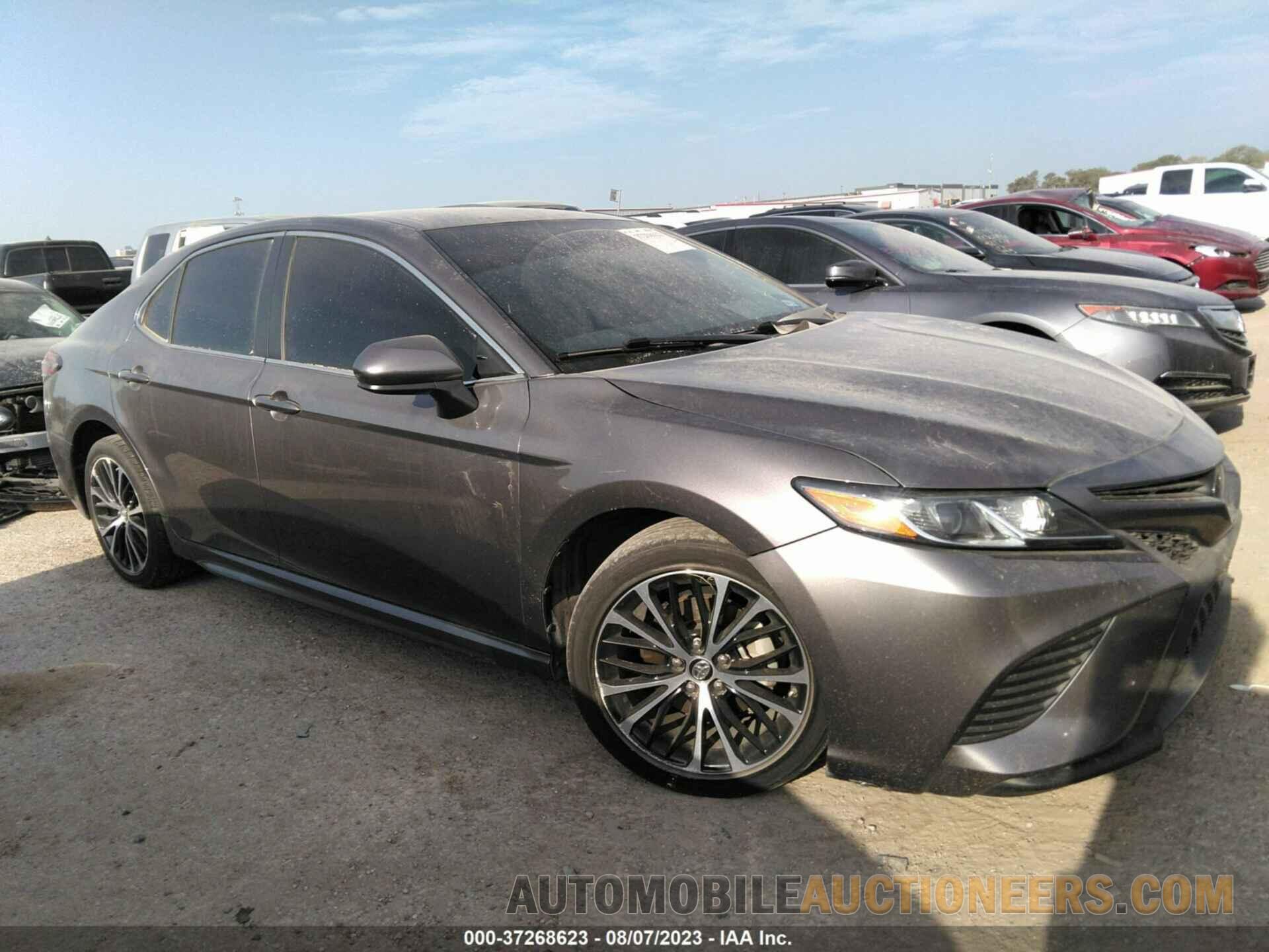 4T1B11HK8KU686930 TOYOTA CAMRY 2019