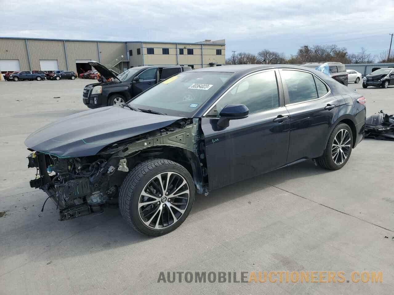 4T1B11HK8KU687754 TOYOTA CAMRY 2019