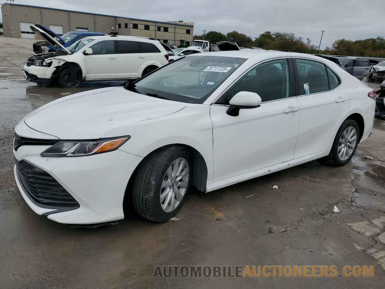 4T1B11HK8KU694574 TOYOTA CAMRY 2019