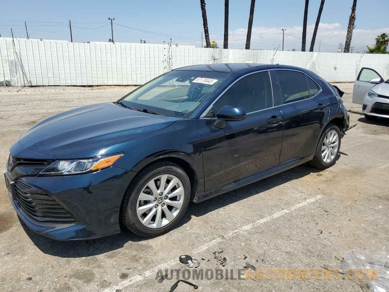 4T1B11HK8KU717643 TOYOTA CAMRY 2019