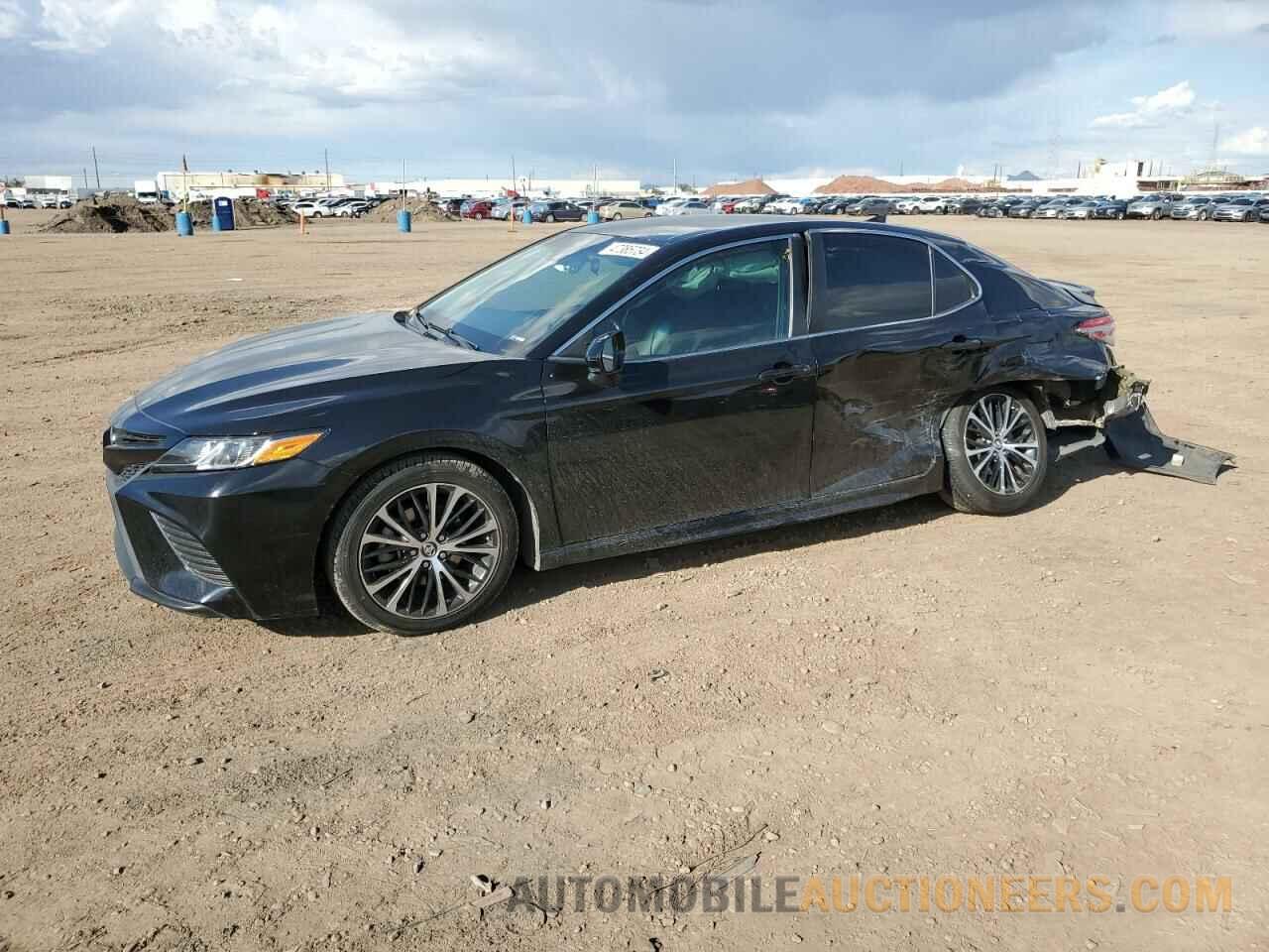 4T1B11HK8KU717917 TOYOTA CAMRY 2019