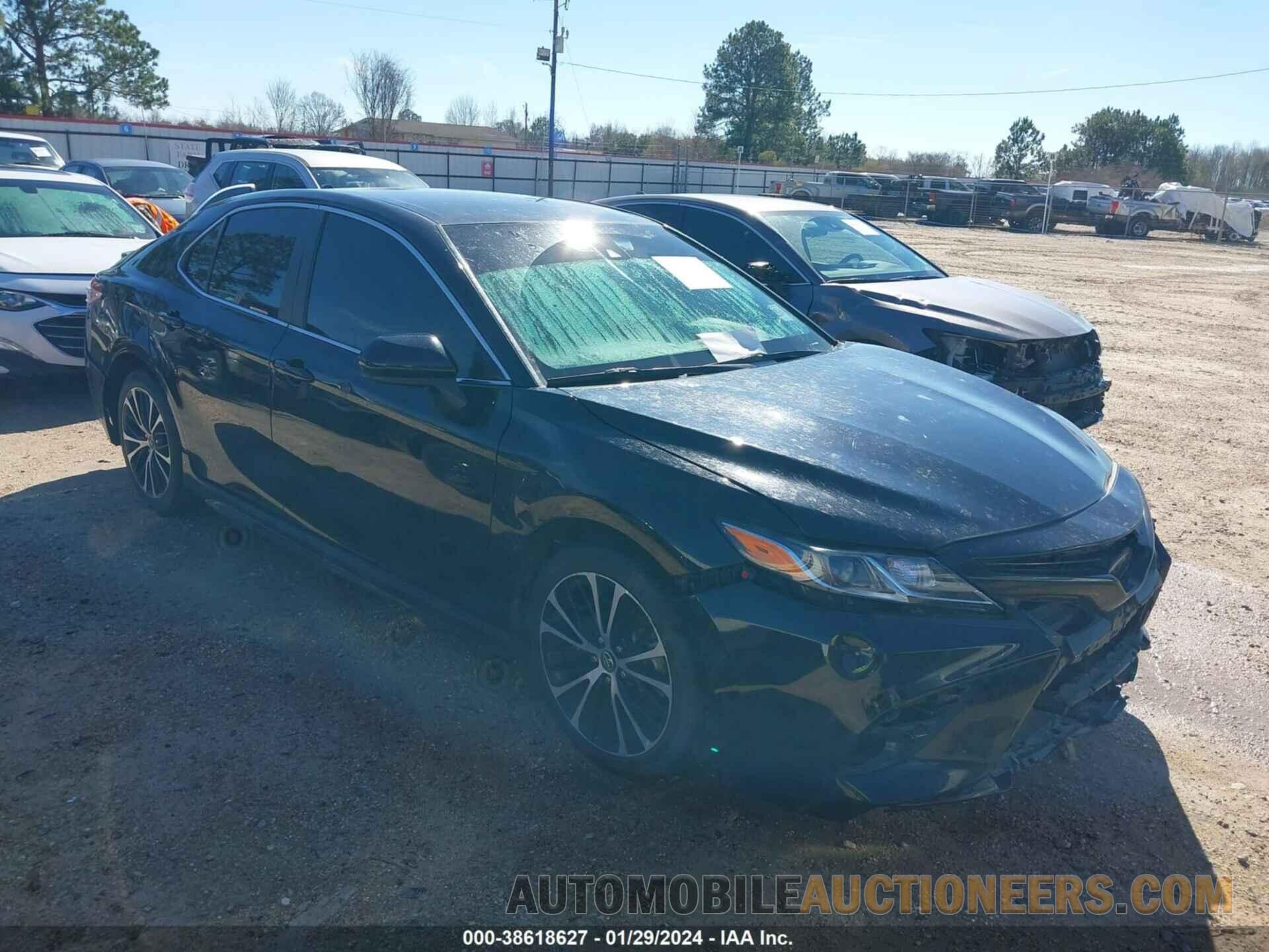 4T1B11HK8KU723569 TOYOTA CAMRY 2019