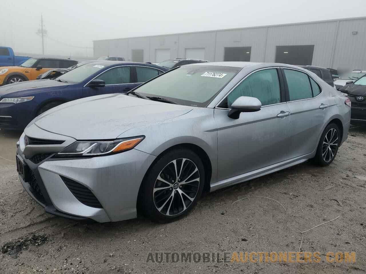 4T1B11HK8KU727279 TOYOTA CAMRY 2019