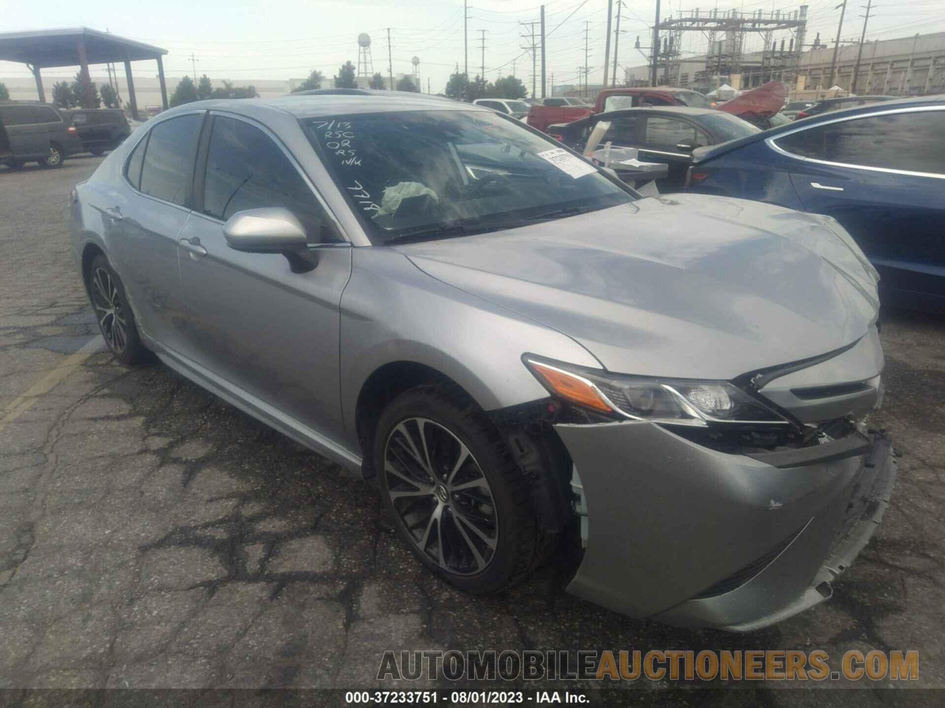 4T1B11HK8KU727718 TOYOTA CAMRY 2019