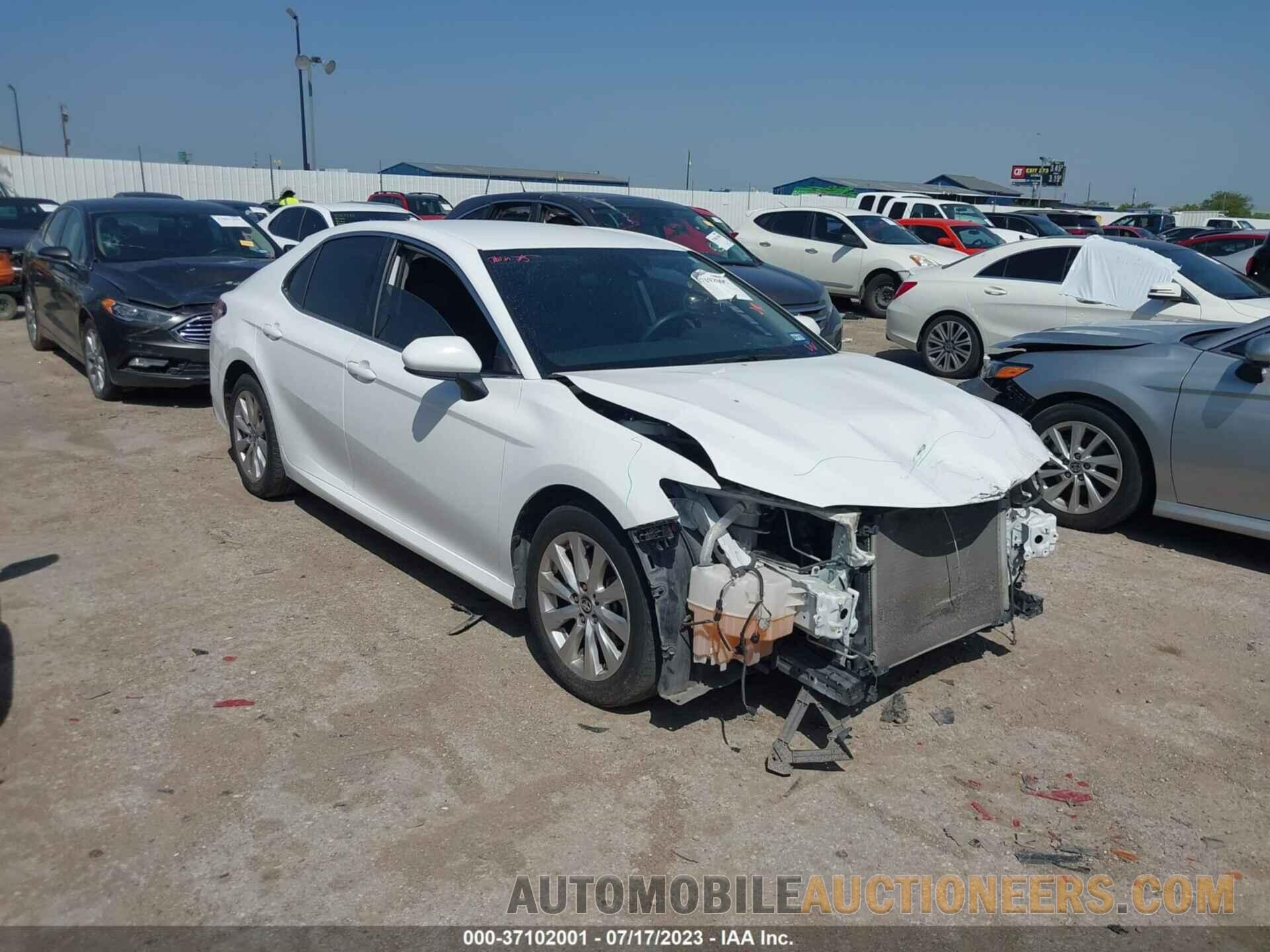 4T1B11HK8KU729582 TOYOTA CAMRY 2019