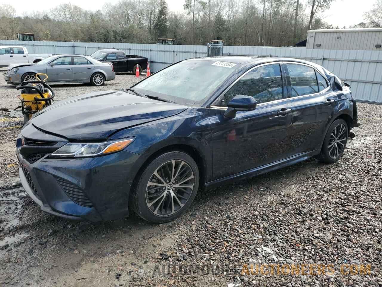 4T1B11HK8KU732935 TOYOTA CAMRY 2019