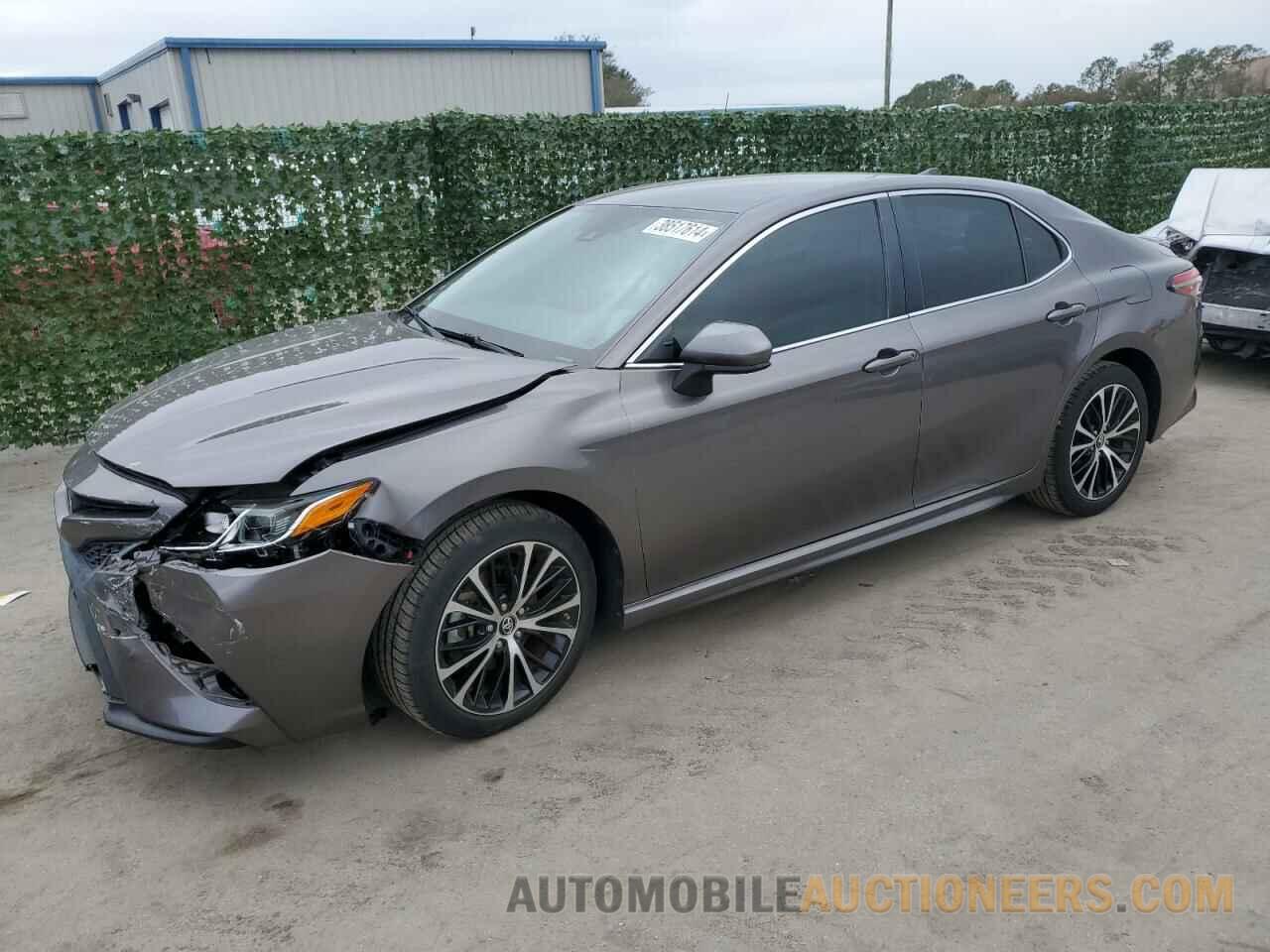 4T1B11HK8KU738895 TOYOTA CAMRY 2019