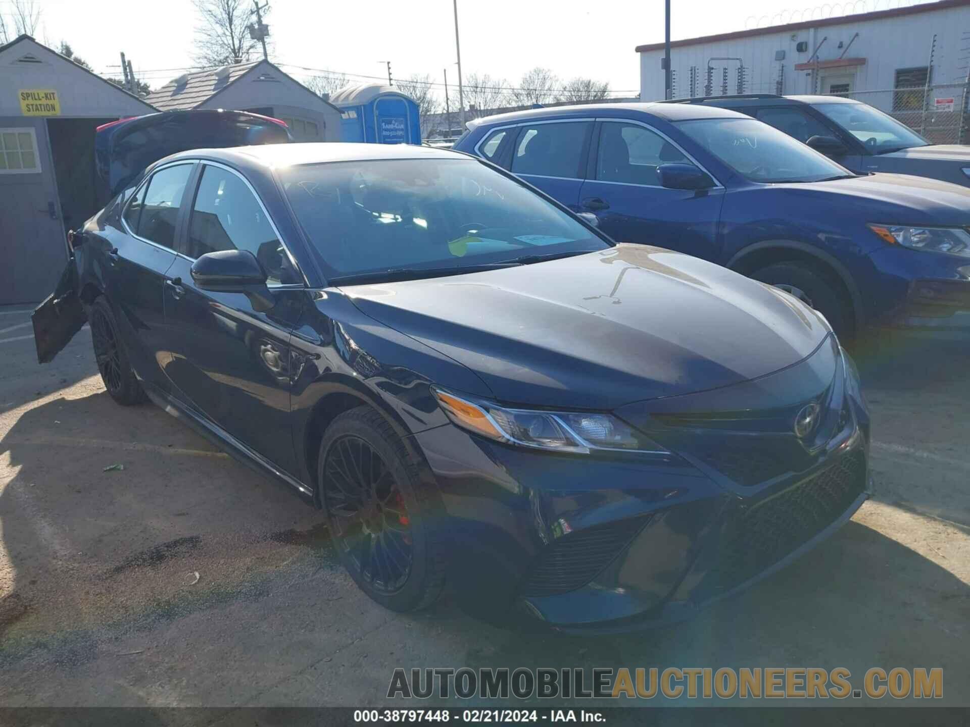 4T1B11HK8KU751582 TOYOTA CAMRY 2019