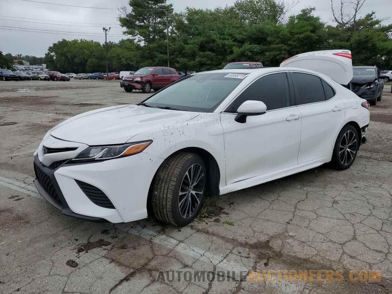 4T1B11HK8KU753221 TOYOTA CAMRY 2019