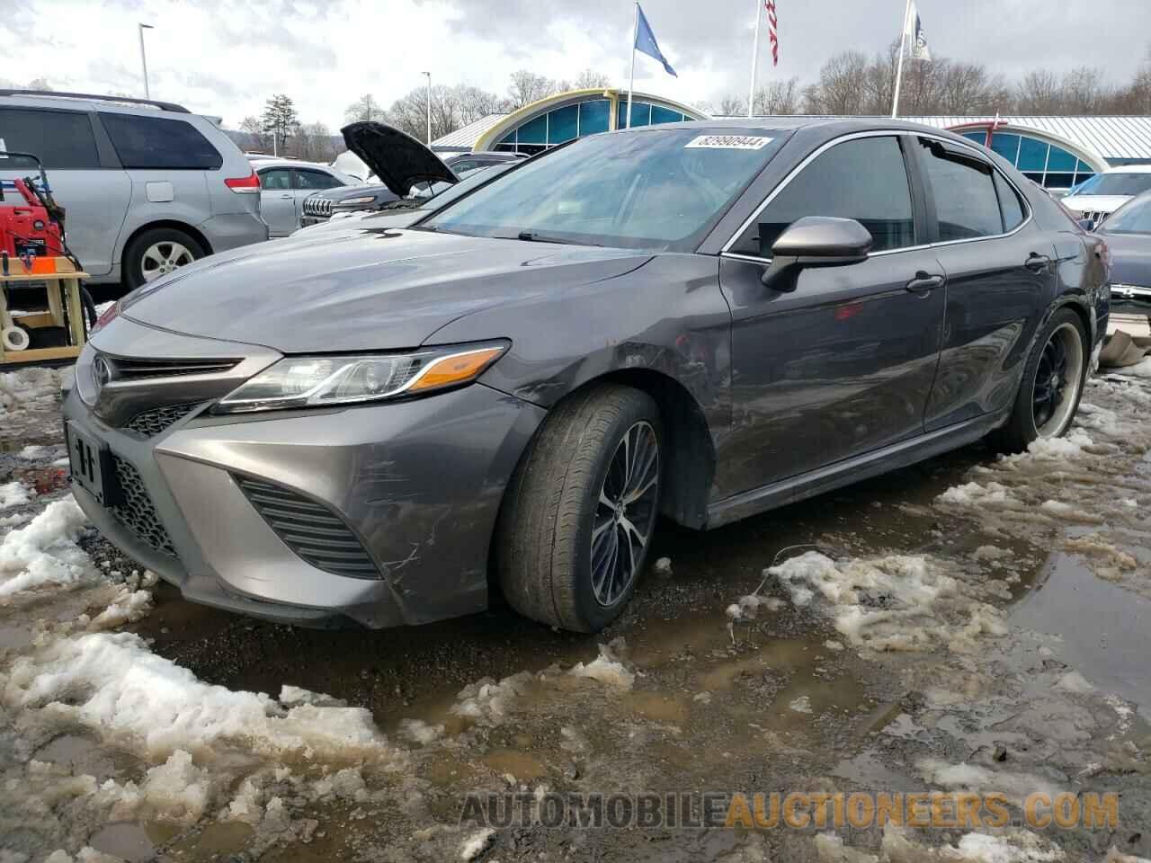 4T1B11HK8KU754529 TOYOTA CAMRY 2019