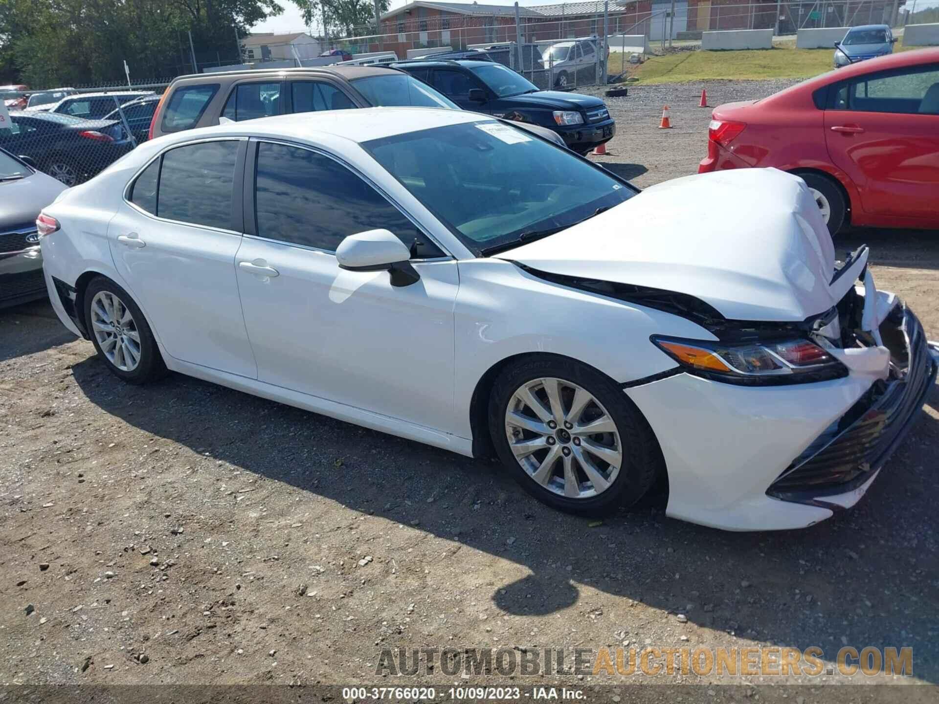 4T1B11HK8KU755258 TOYOTA CAMRY 2019