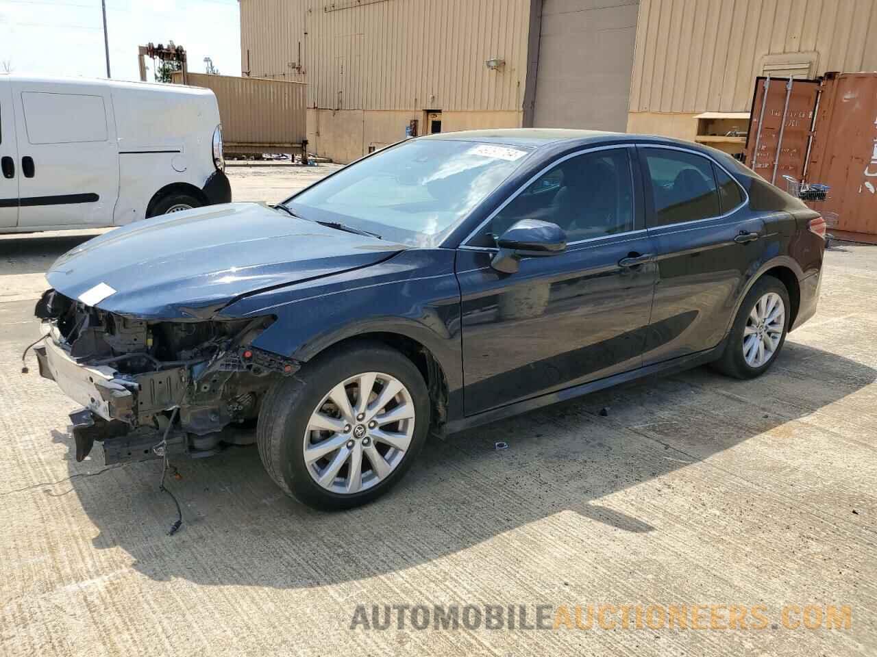 4T1B11HK8KU761996 TOYOTA CAMRY 2019