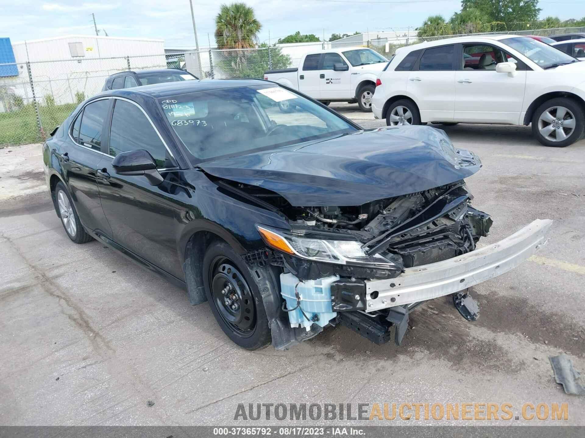 4T1B11HK8KU764610 TOYOTA CAMRY 2019