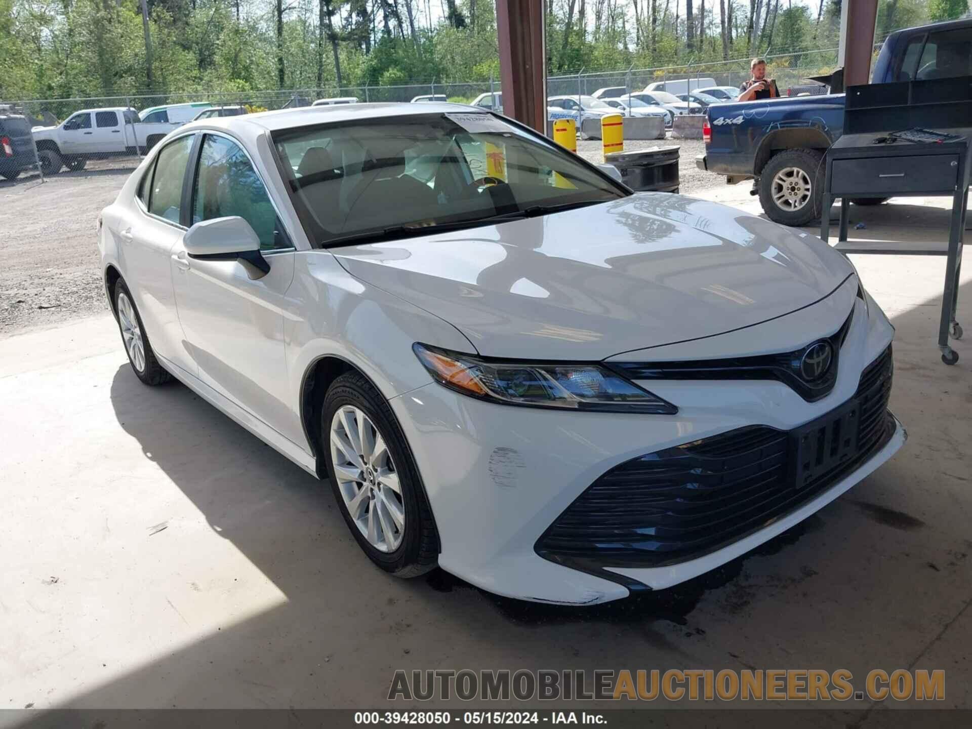 4T1B11HK8KU766244 TOYOTA CAMRY 2019