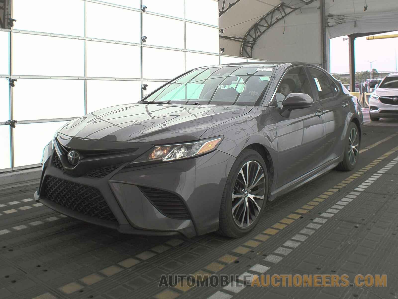 4T1B11HK8KU770715 Toyota Camry 2019