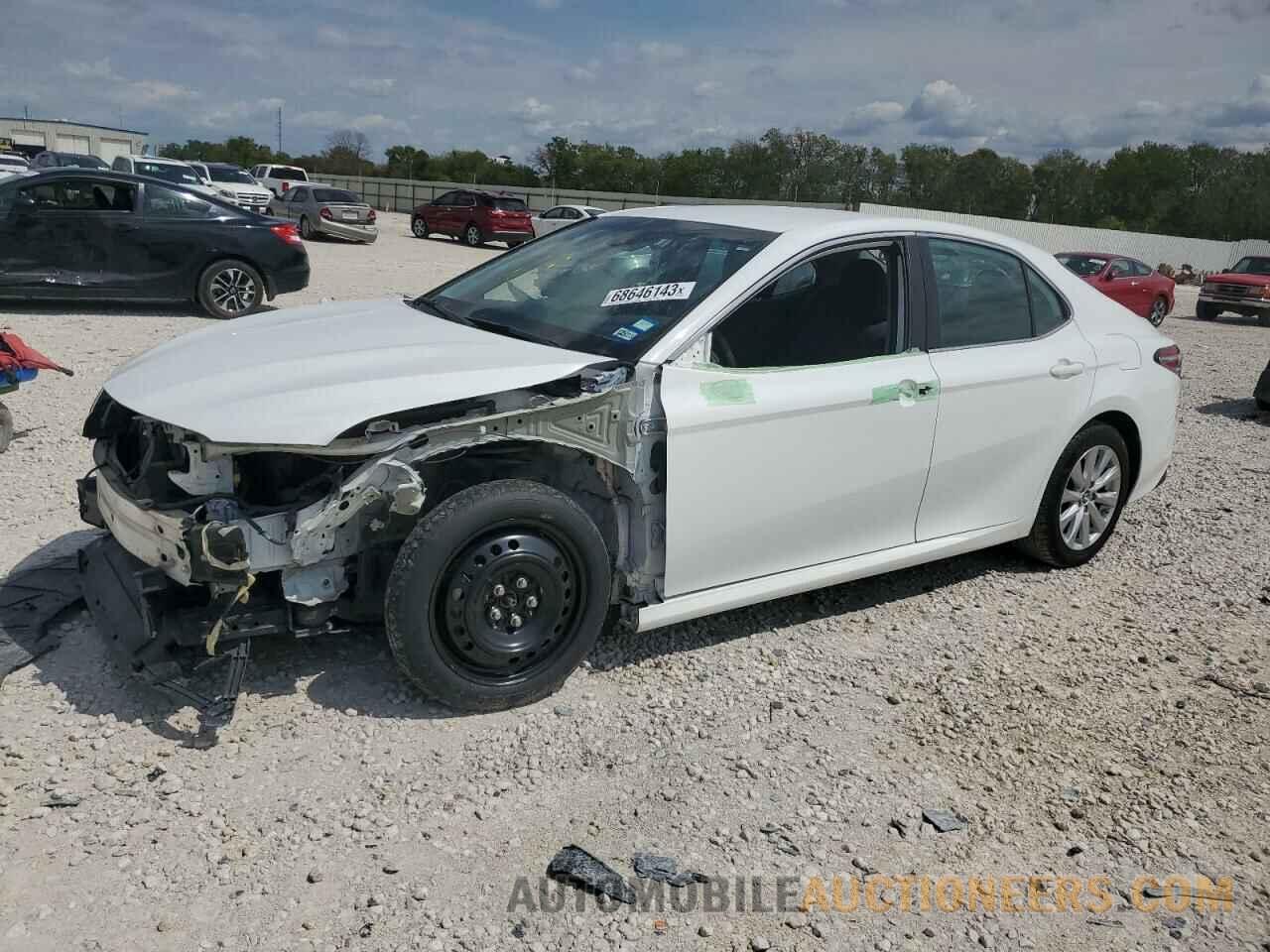 4T1B11HK8KU775039 TOYOTA CAMRY 2019