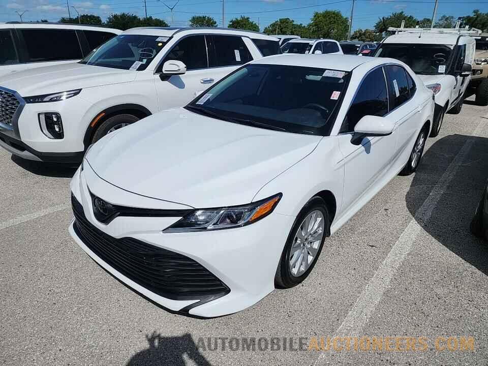 4T1B11HK8KU782198 Toyota Camry 2019