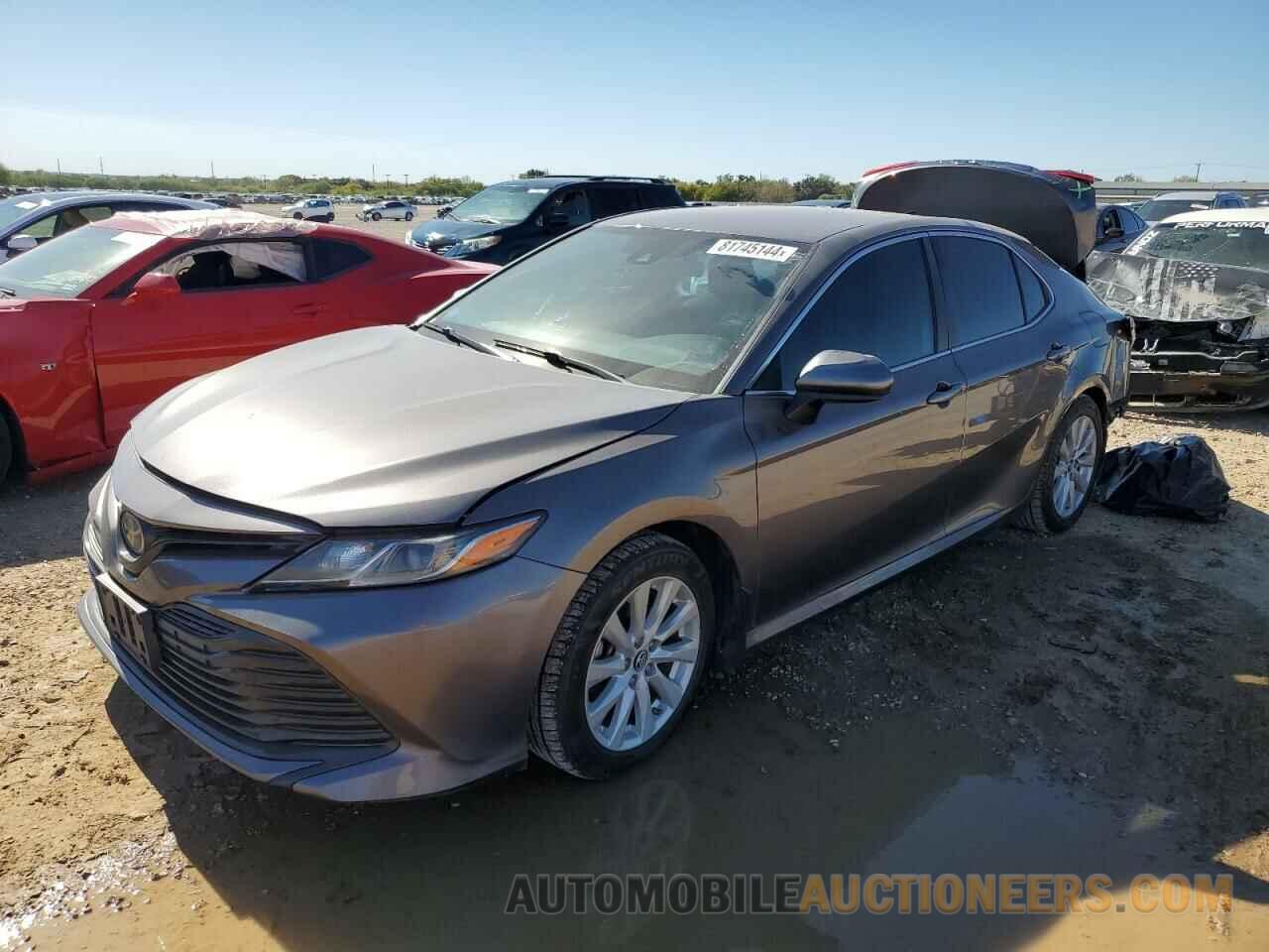 4T1B11HK8KU793038 TOYOTA CAMRY 2019