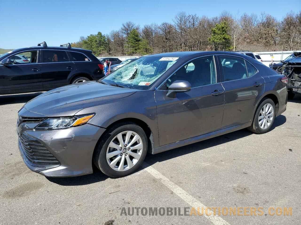 4T1B11HK8KU808993 TOYOTA CAMRY 2019