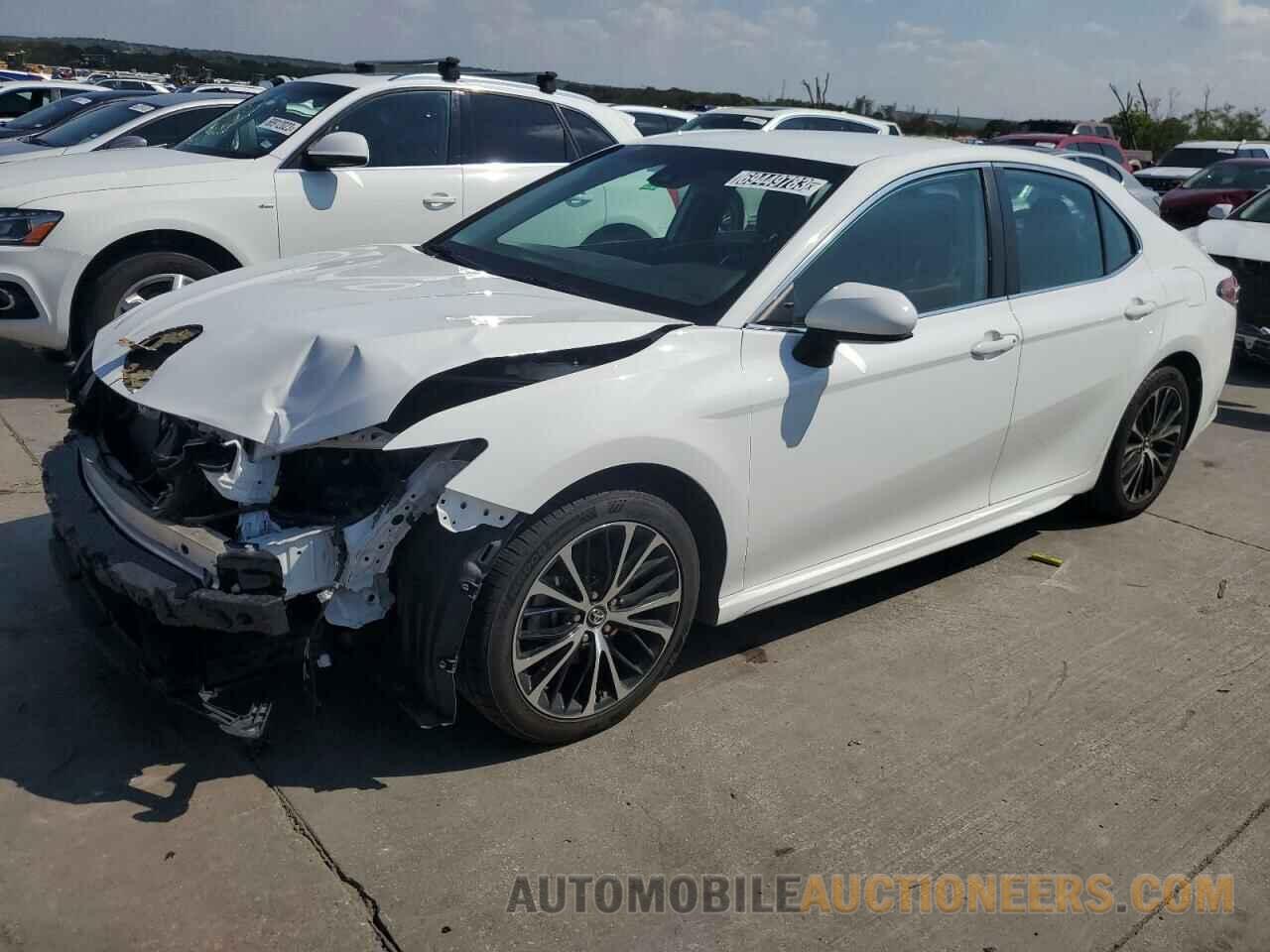 4T1B11HK8KU809013 TOYOTA CAMRY 2019